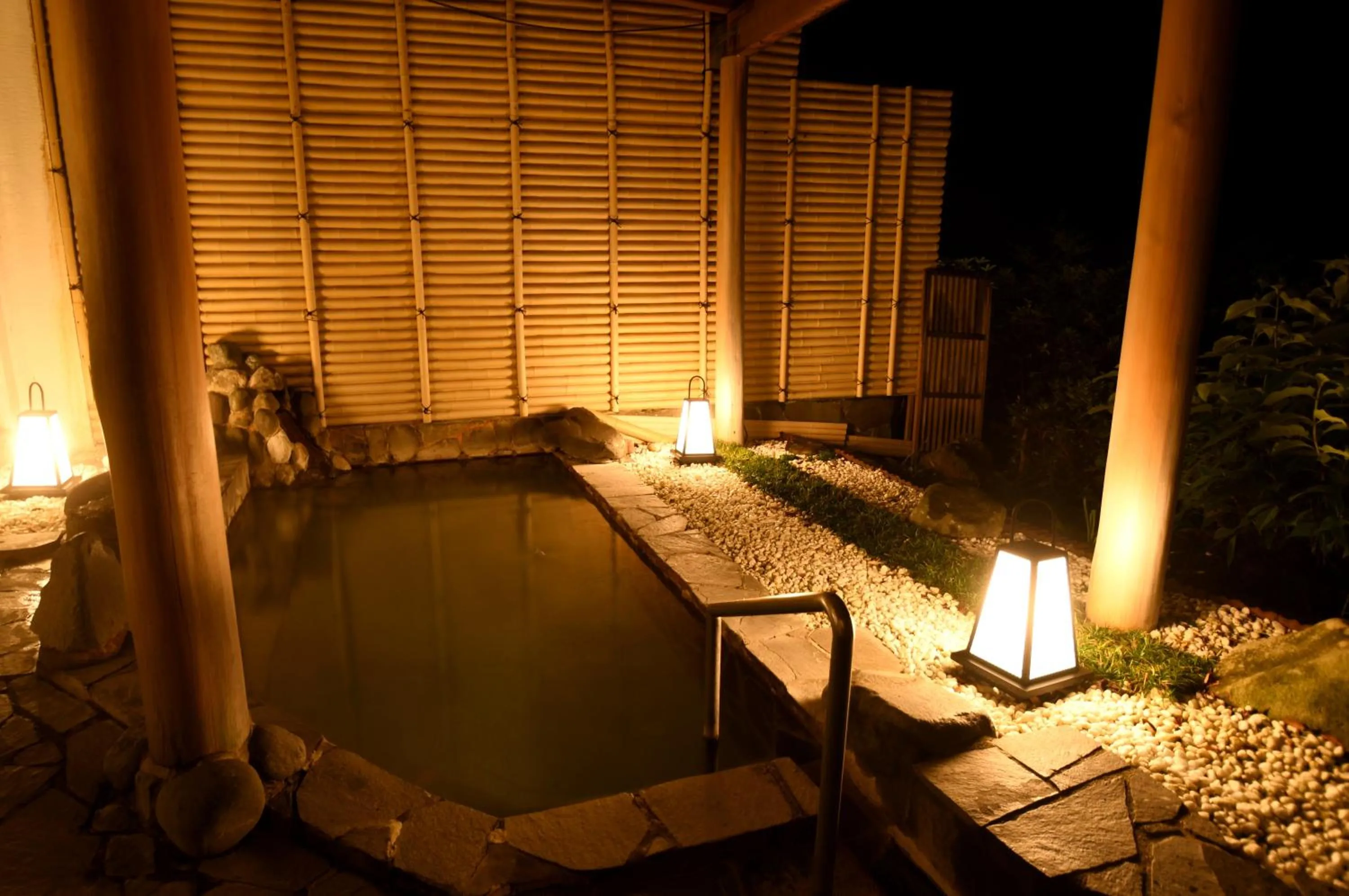 Hot Spring Bath in Hotel Marroad Hakone