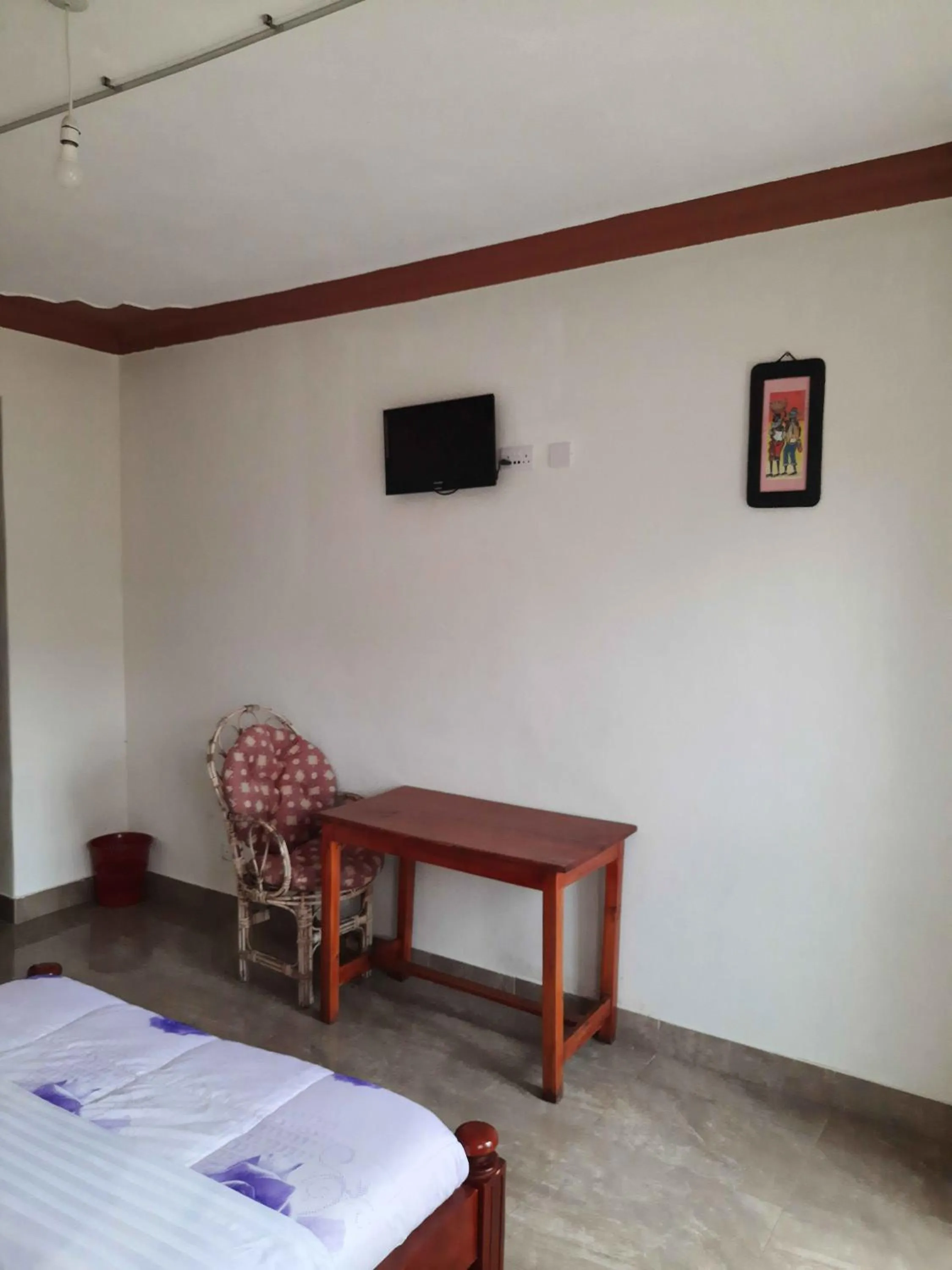 TV and multimedia, Bed in Airport Side Hotel Entebbe