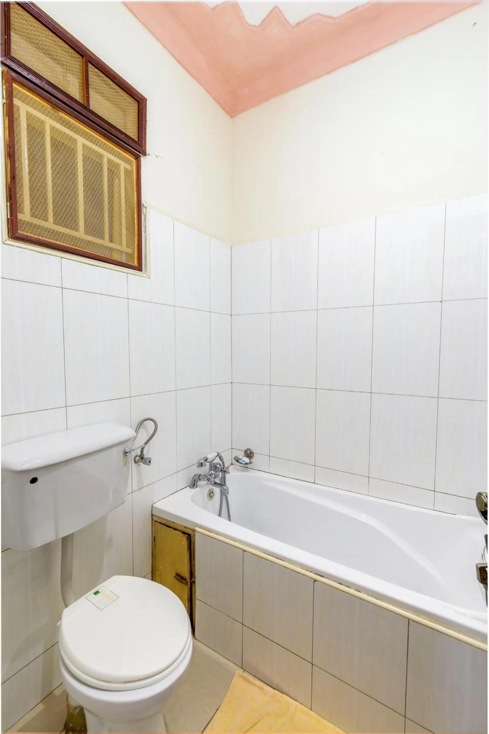 Toilet in Airport Side Hotel Entebbe