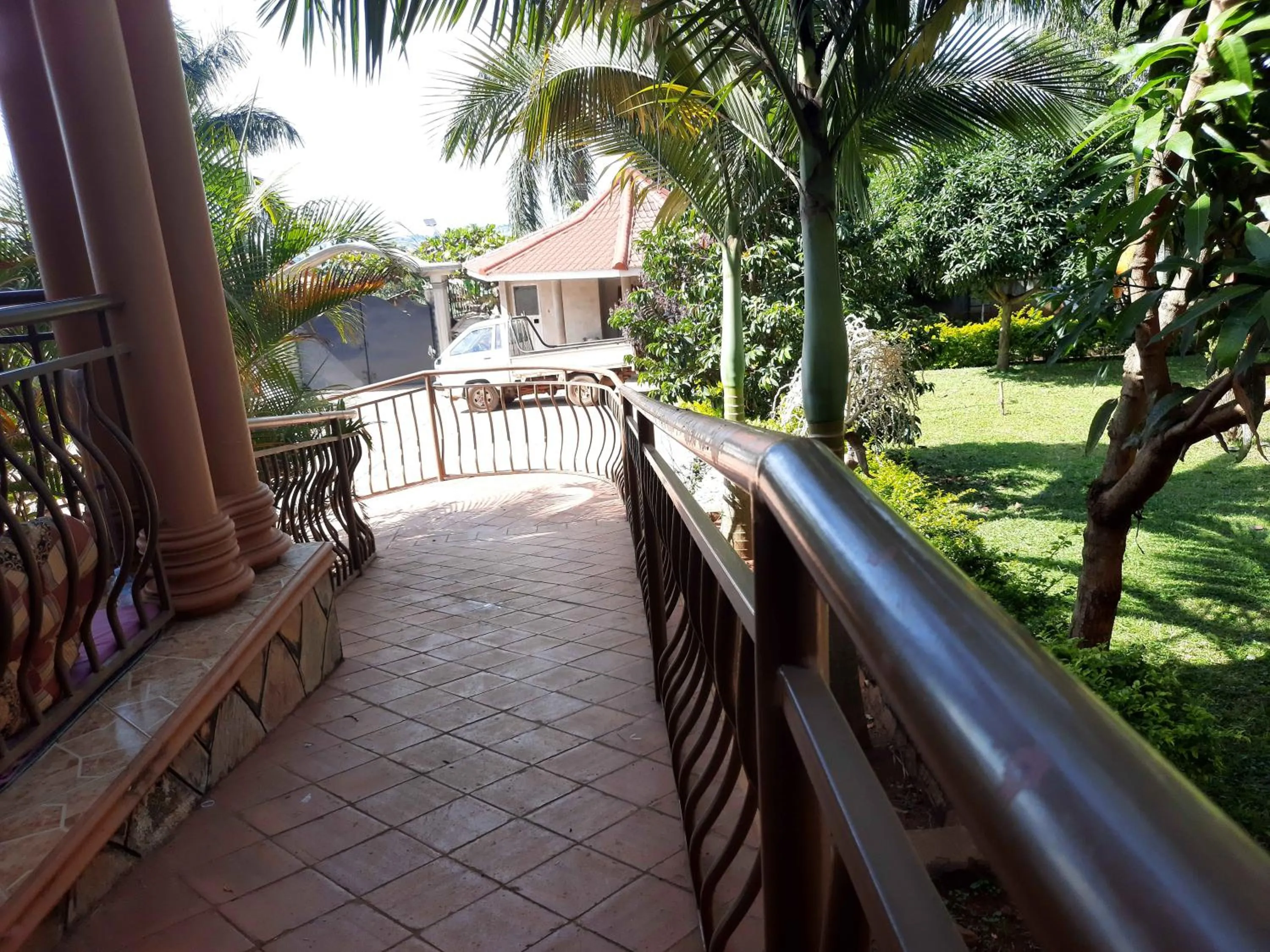 Facade/entrance in Airport Side Hotel Entebbe