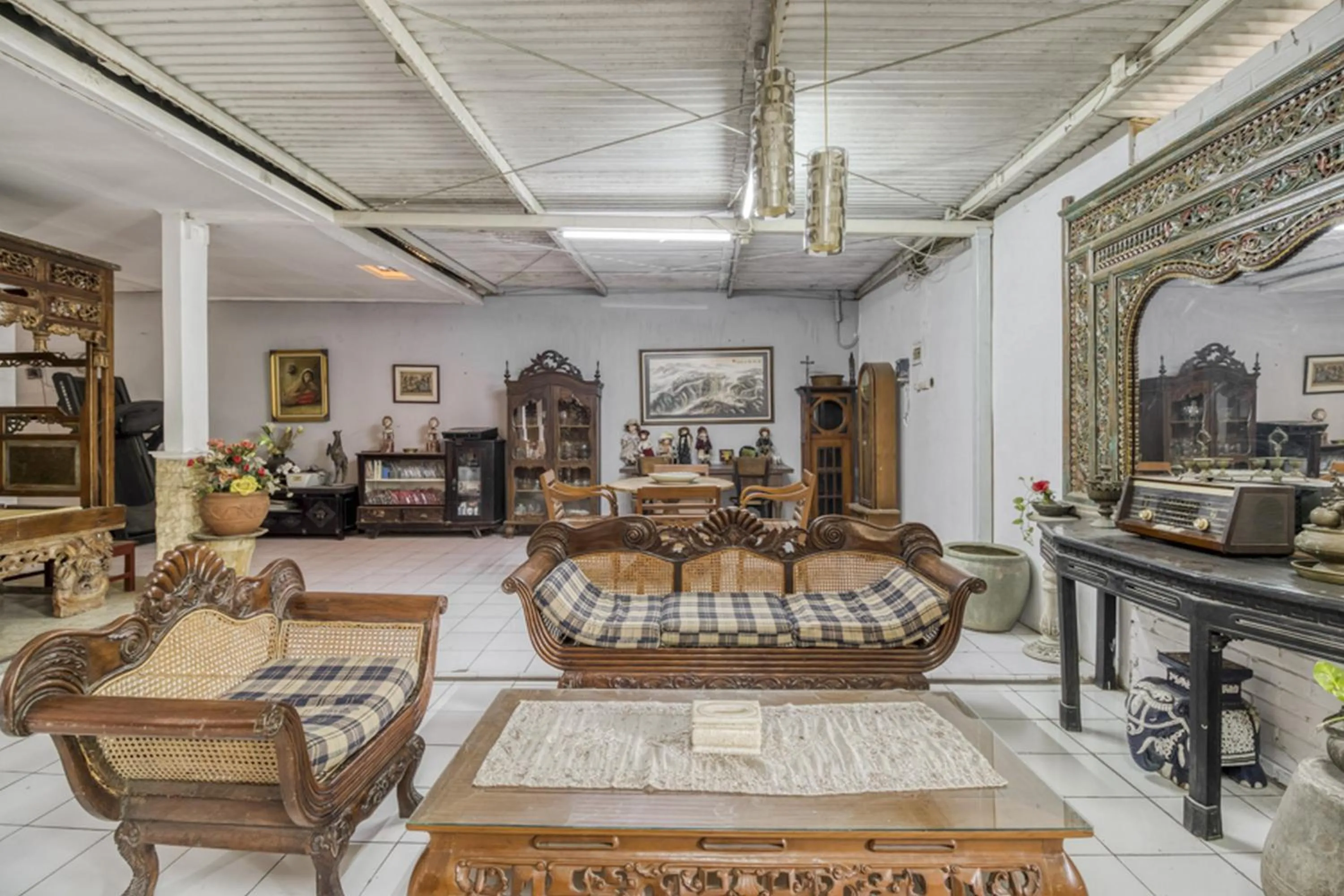 RedDoorz Hostel near Adisucipto Airport Yogyakarta