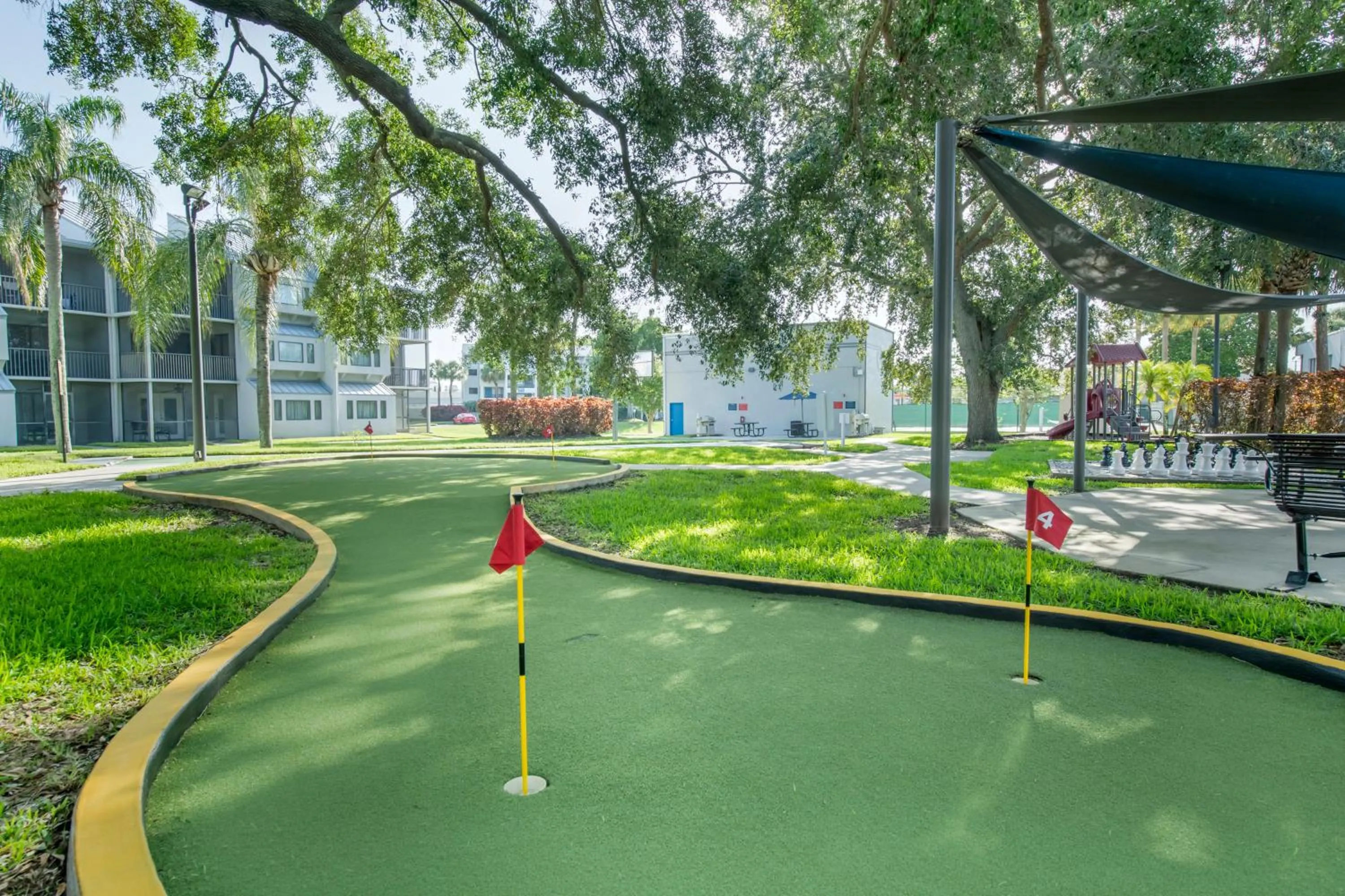 Minigolf in Orbit One Vacation Villas