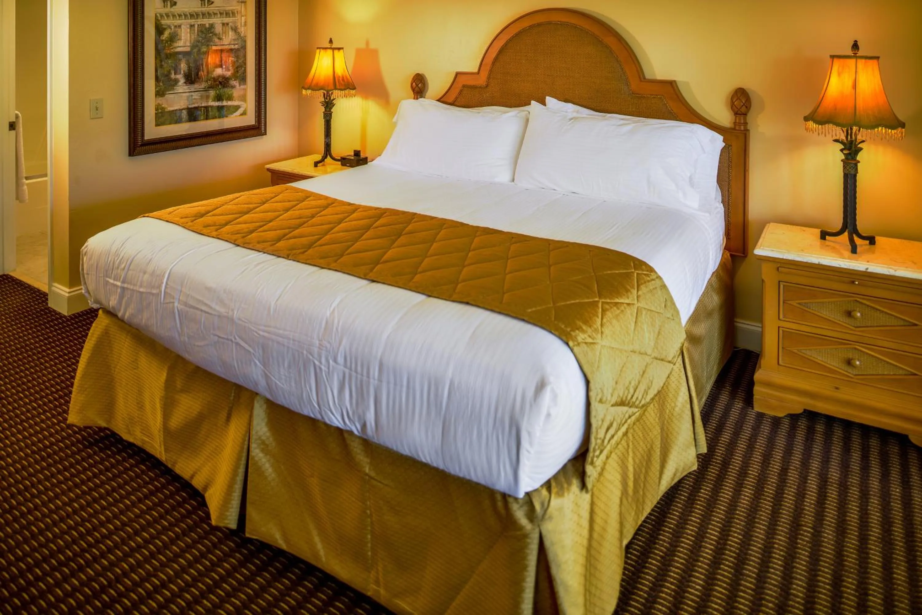 Two-Bedroom Suite with One King Bed and Two Twin Beds - Hearing Accessible - Tub in Hilton Vacation Club Charter Club Naples Bay