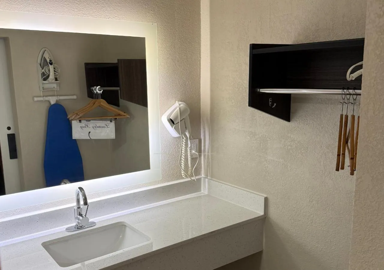Bathroom in Lx Hotel, Powered by ACW Circle