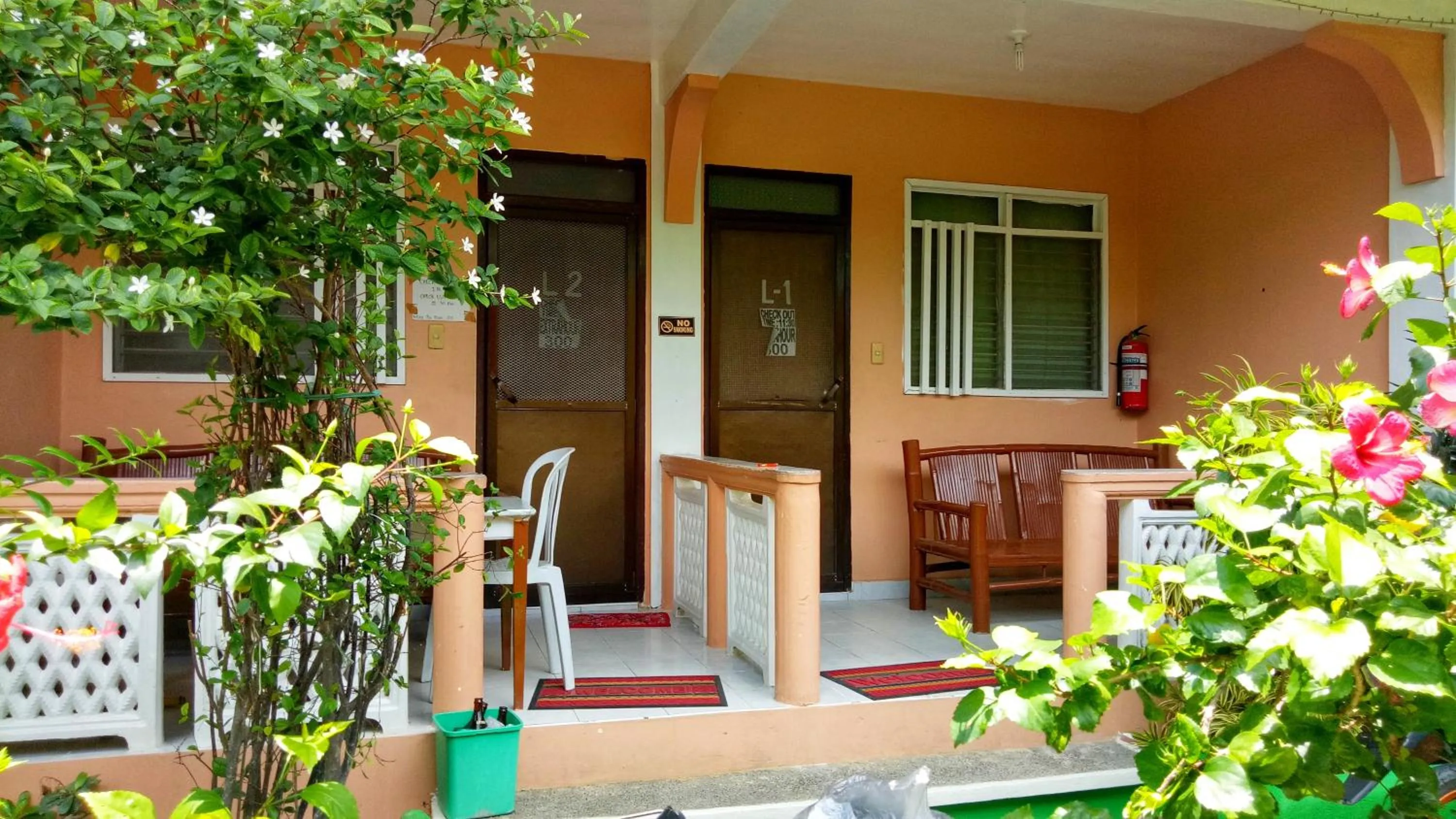 Facade/entrance in WHITE BEACH GUEST HOUSE