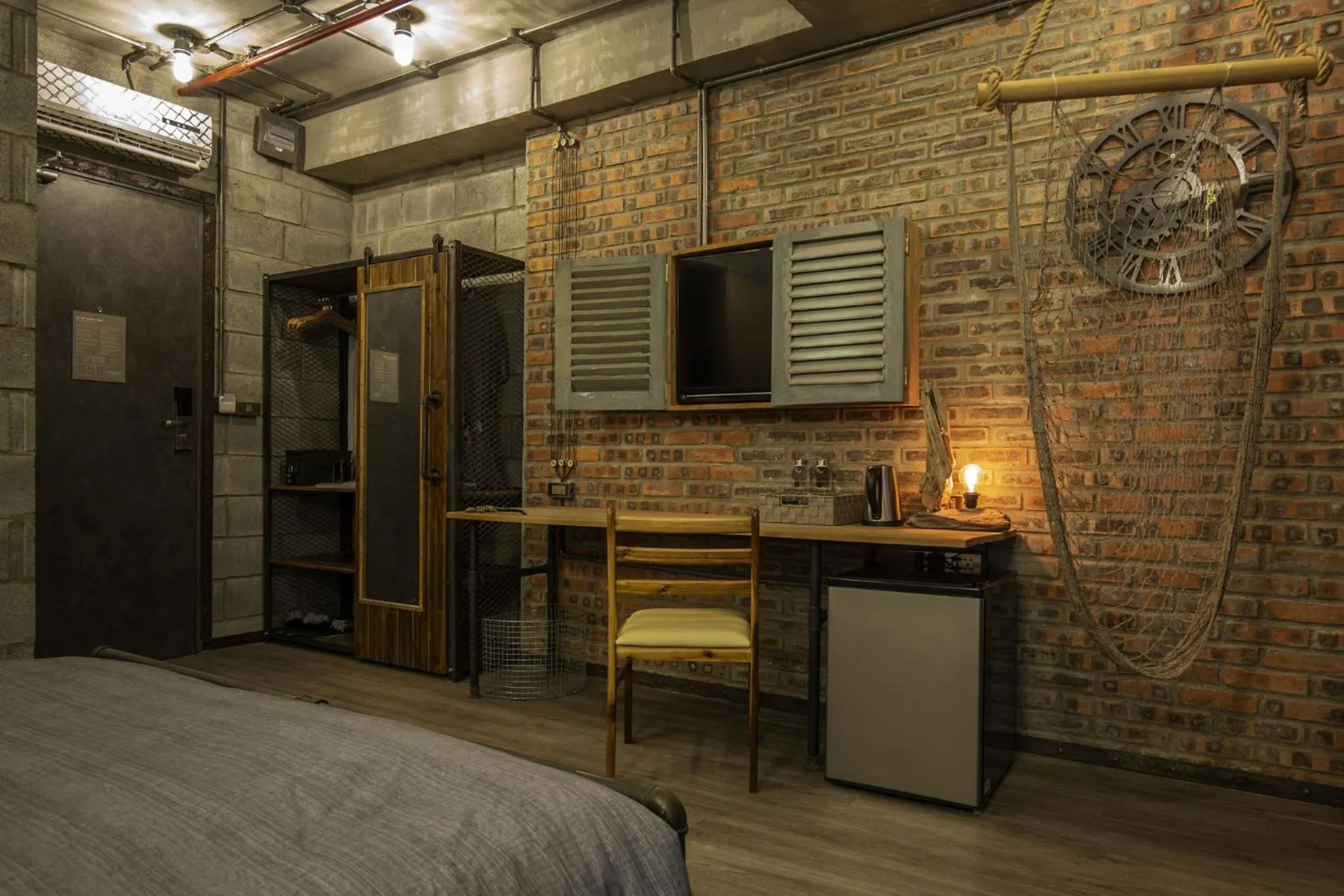 TV and multimedia, Bed in Bridges Danang Boutique Hotel