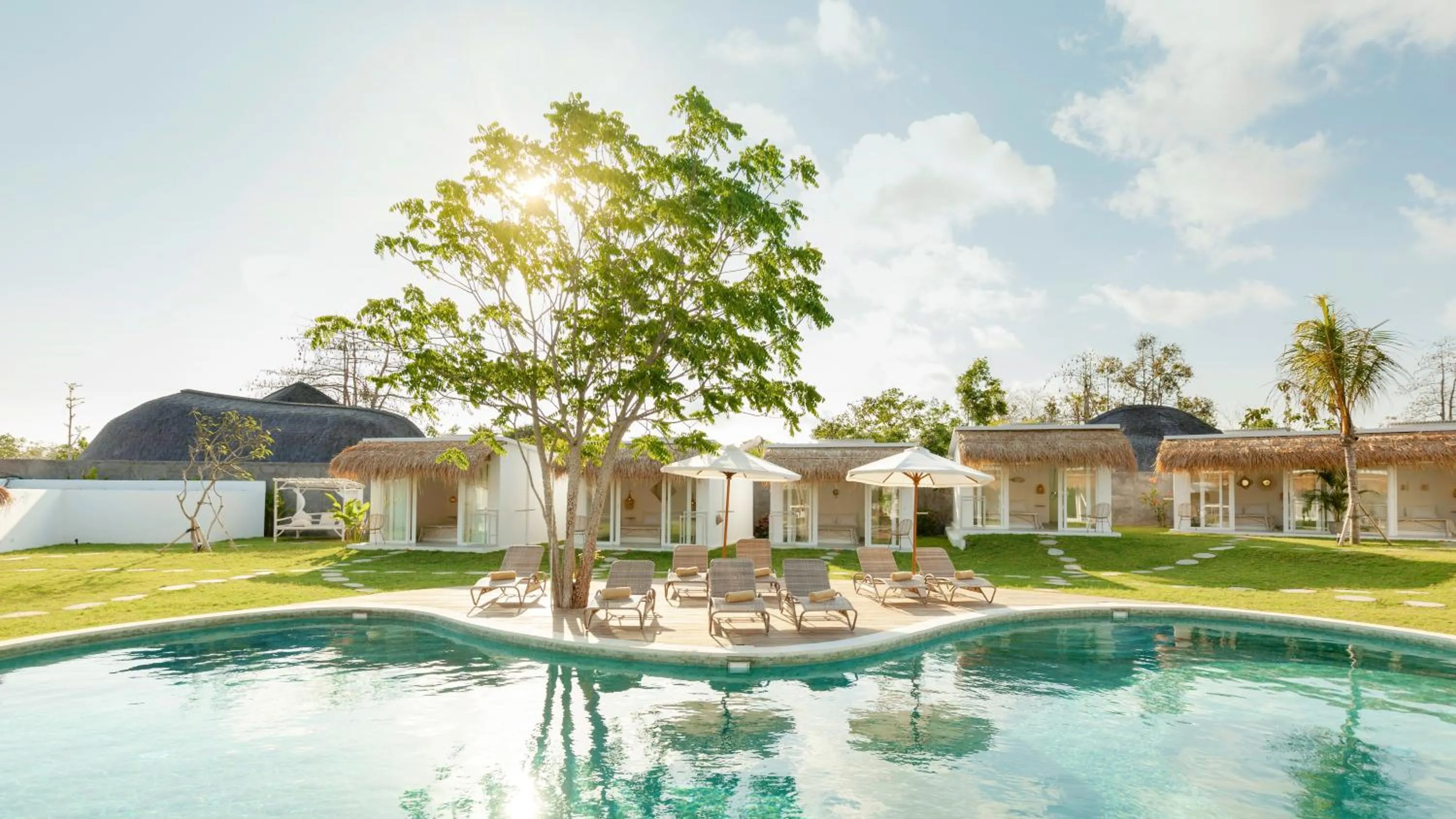 Swimming pool in The Bingin Beach Villas' Bungalow Resort