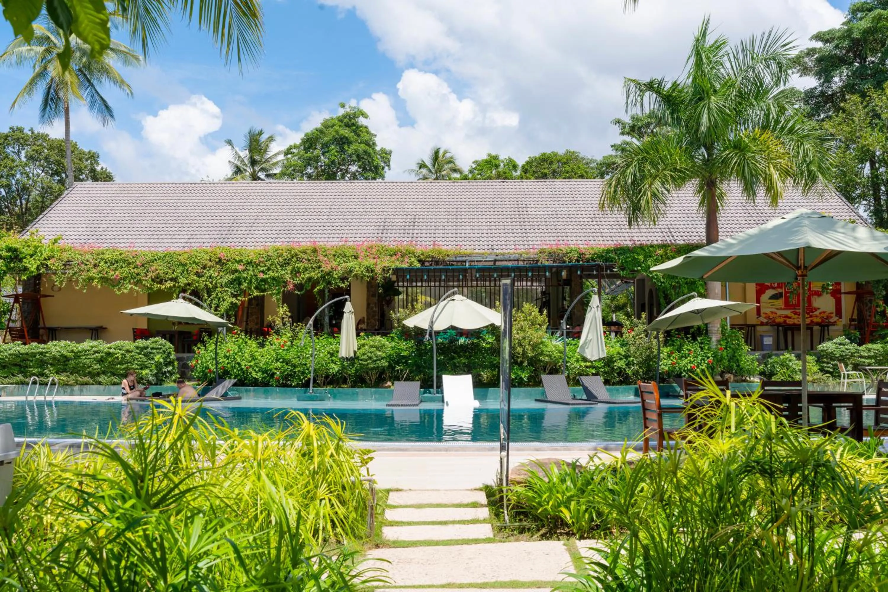 Spring in Kingo Retreat Resort