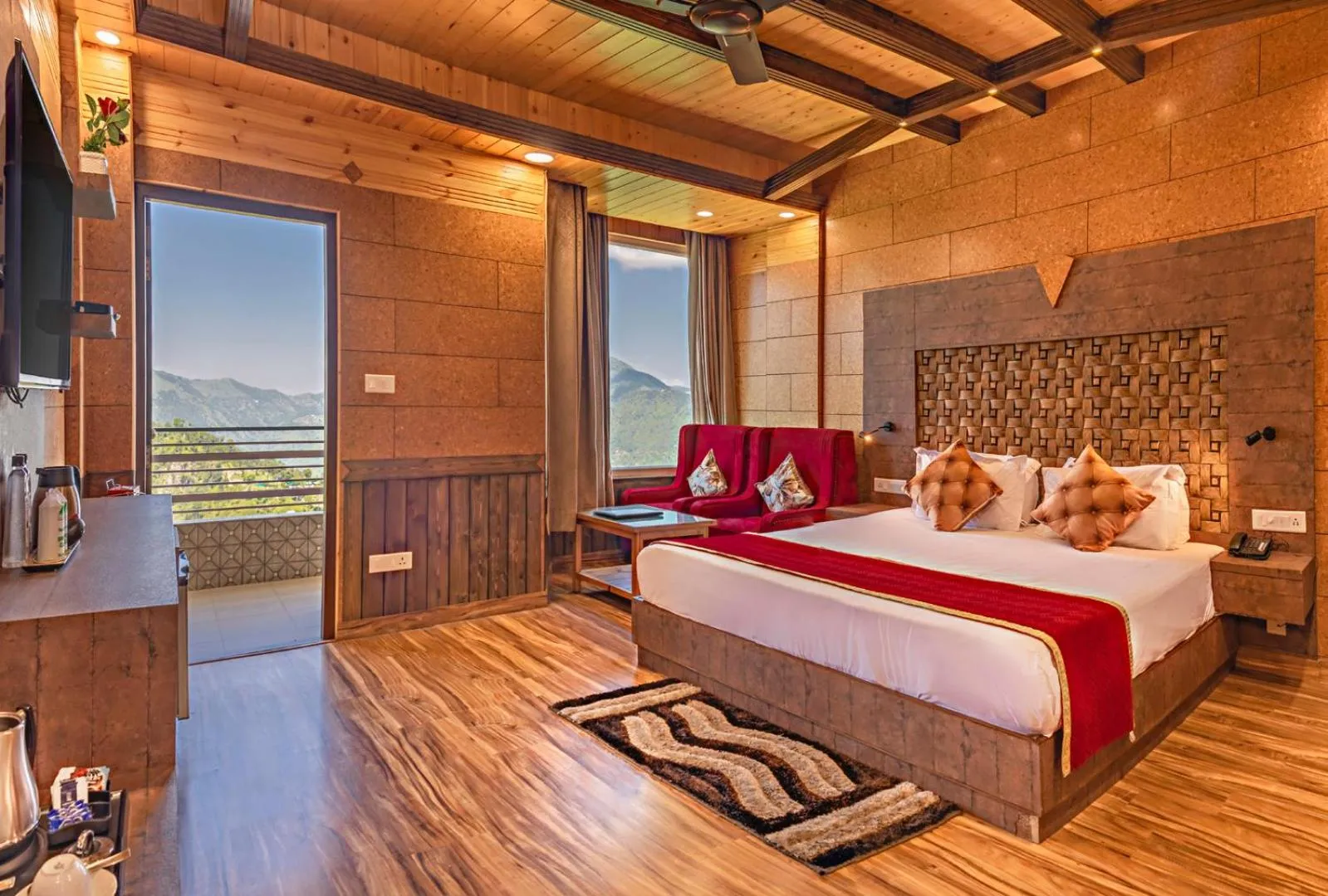 Photo of the whole room, Bed in Kanishka Retreat Resort Chail