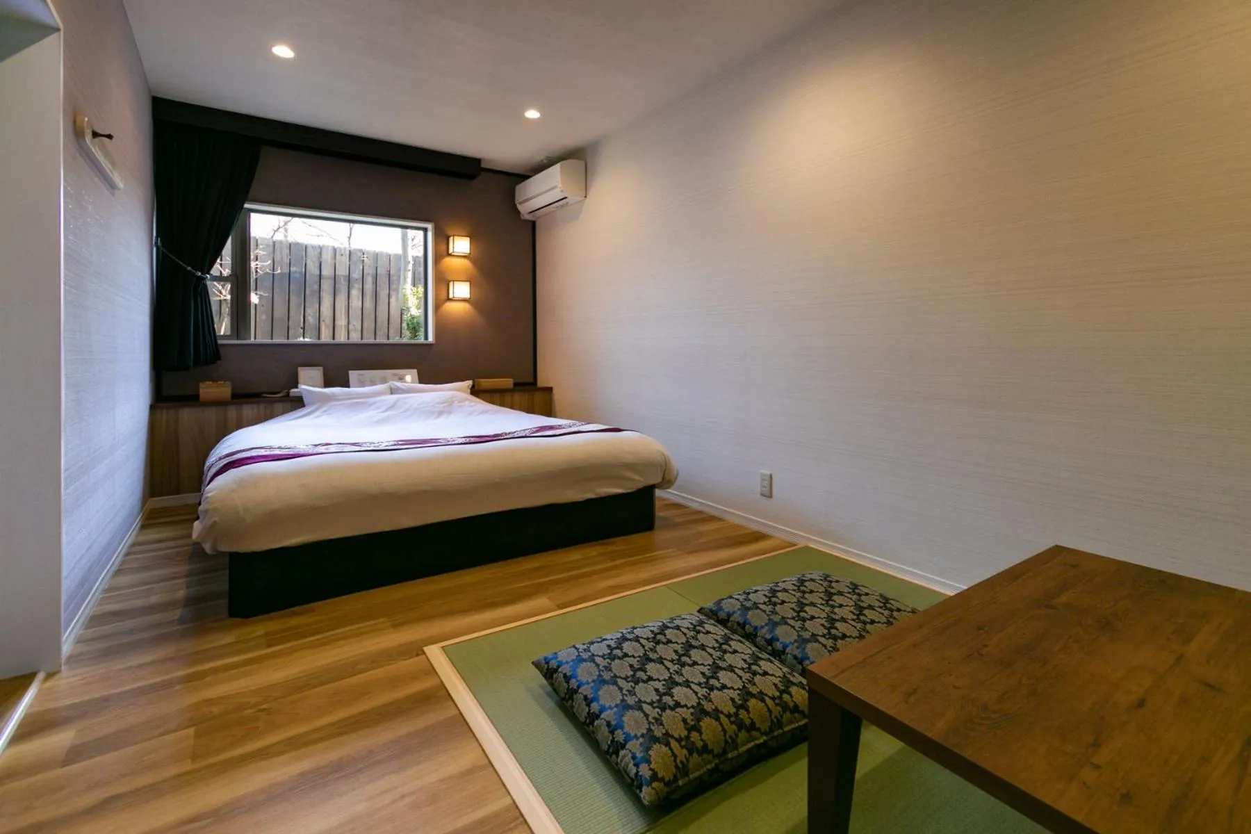 Bed in Tsuki no Yado Kaguya