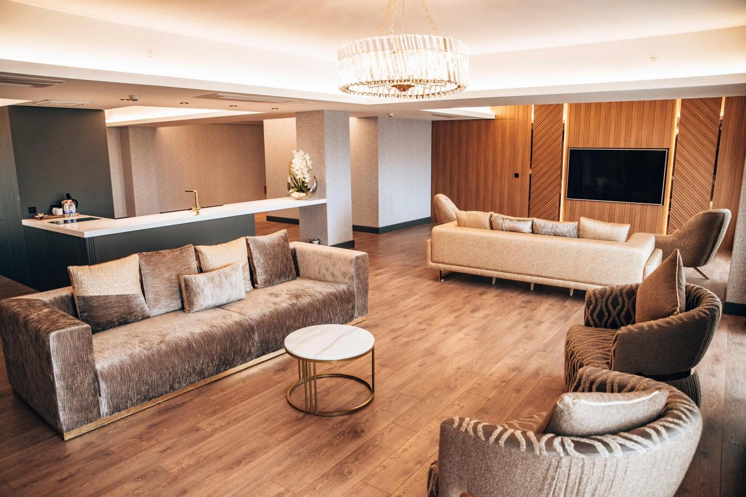 ADEMPİRA TERMAL&SPAHOTEL