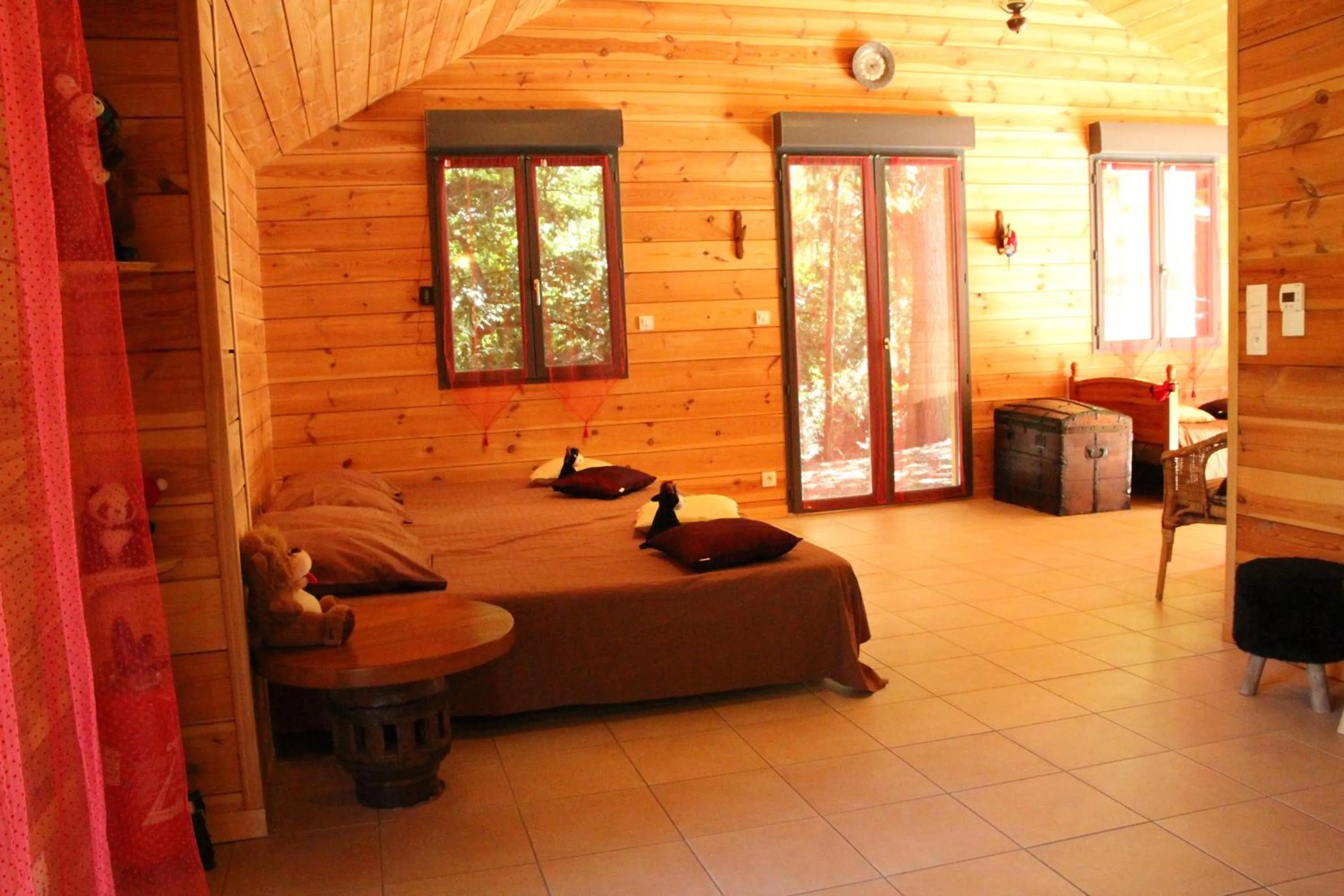 Living room in Western City