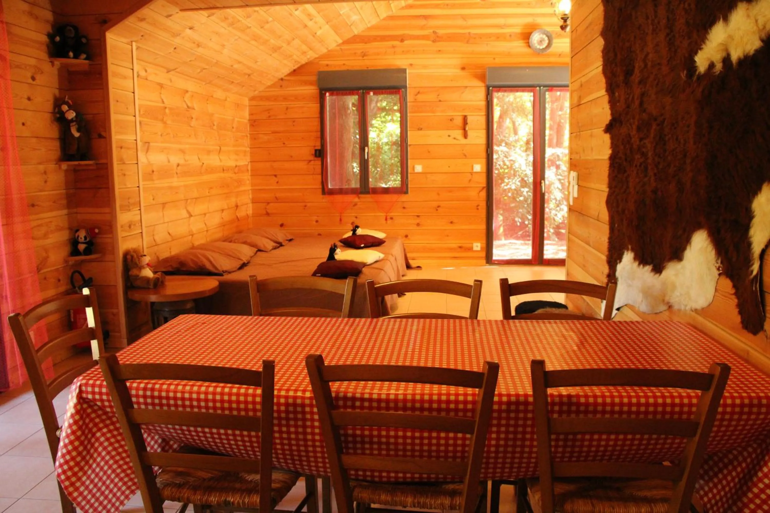 Living room in Western City