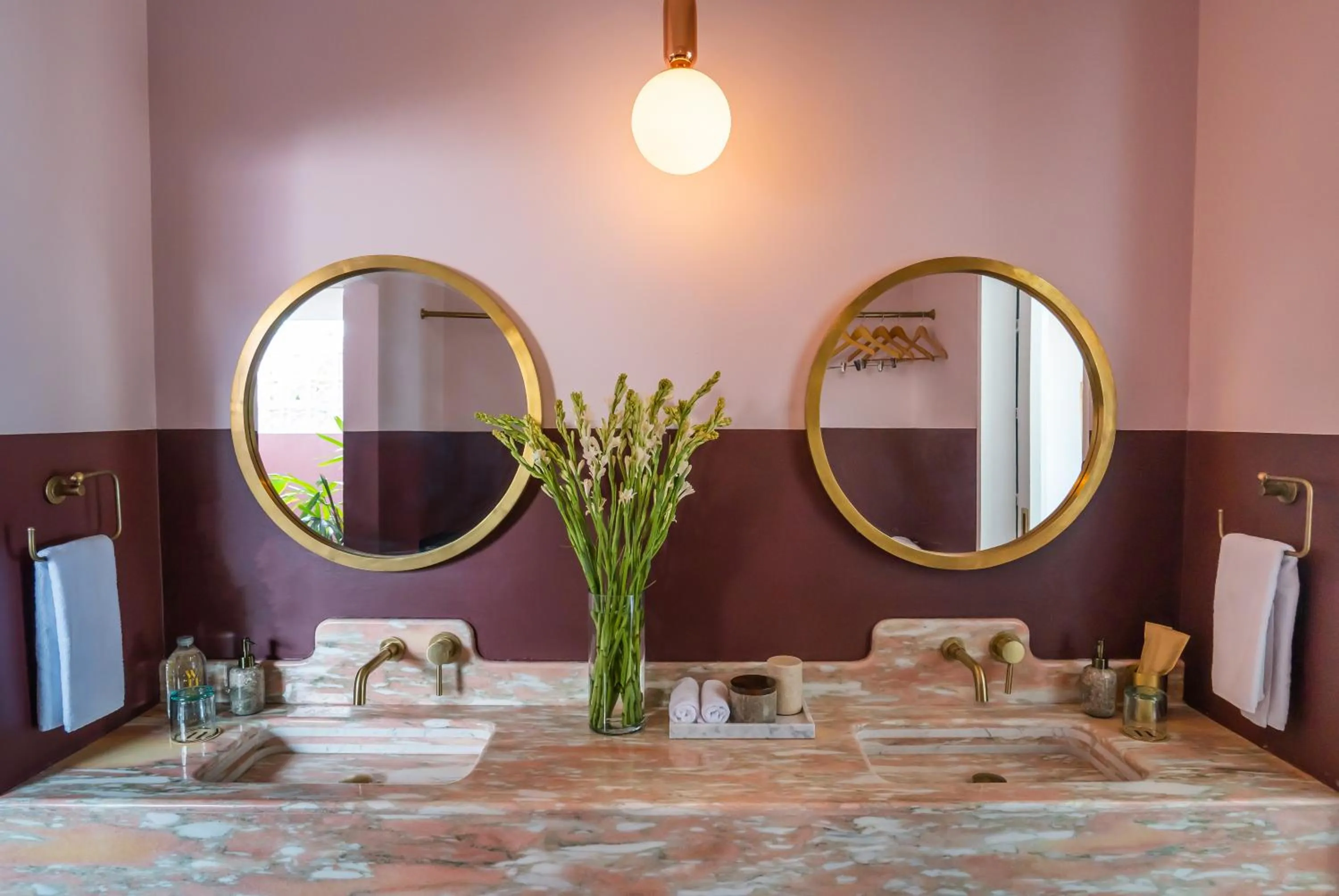 Bathroom in Ulu Cliffhouse