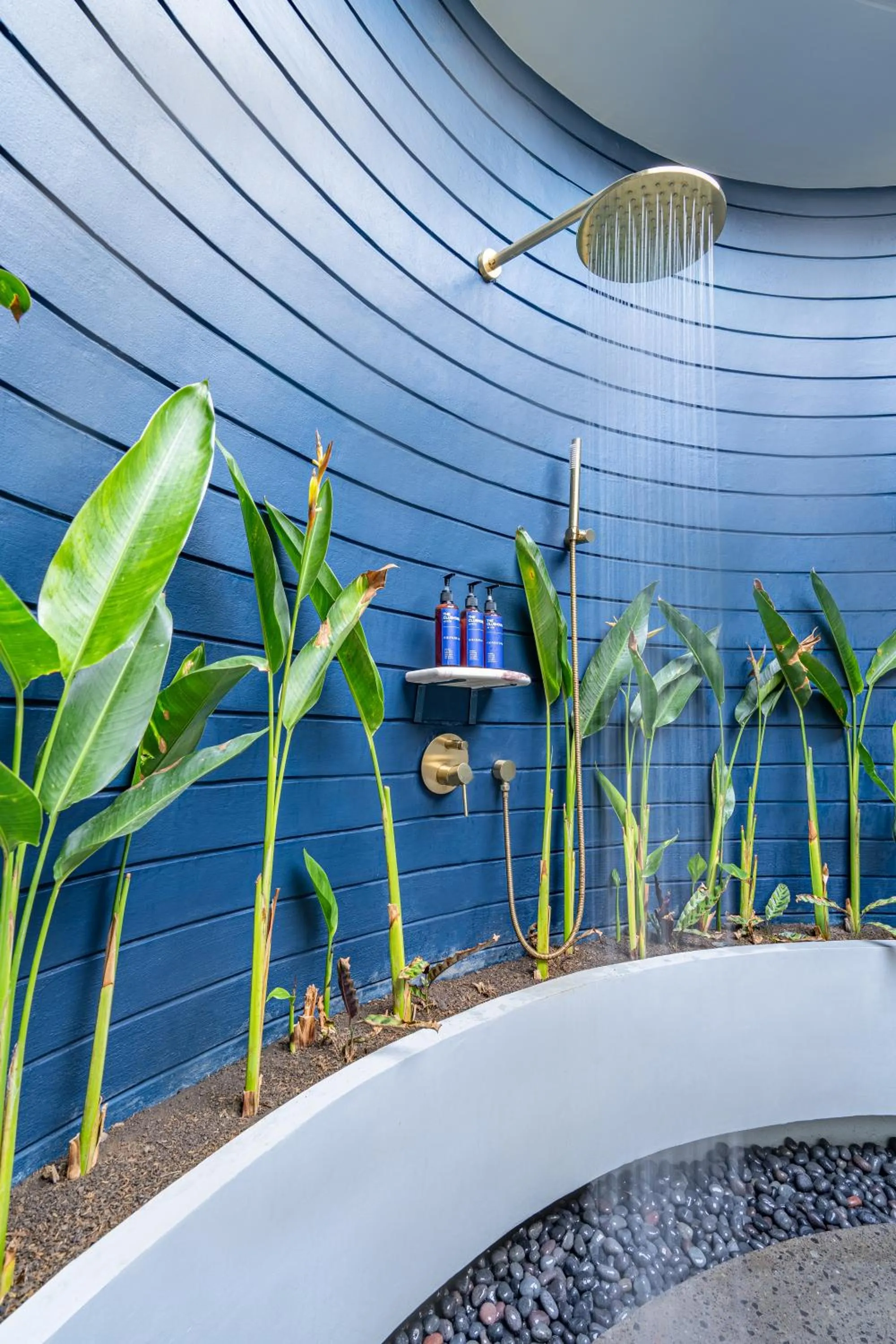 Shower in Ulu Cliffhouse