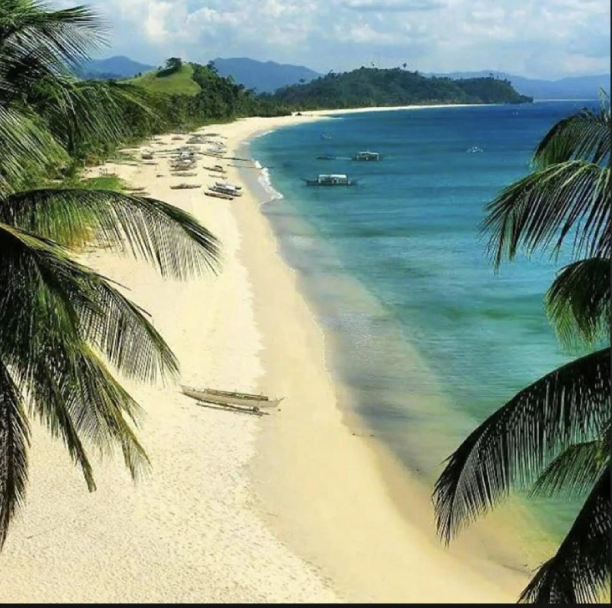 Beach in Basio's Place Tourist Inn by RedDoorz