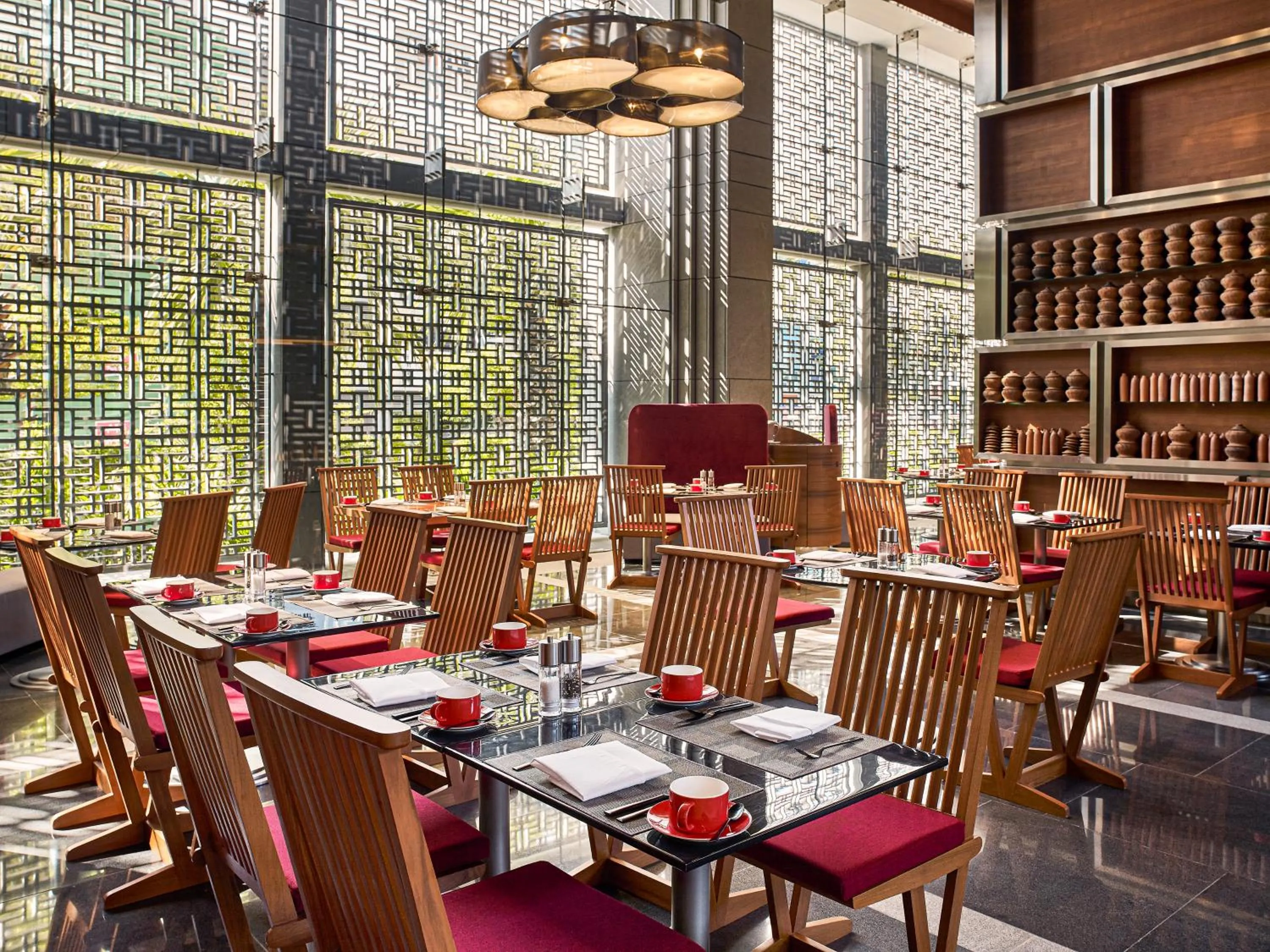 Restaurant/places to eat in Mingalar Mandalay Hotel