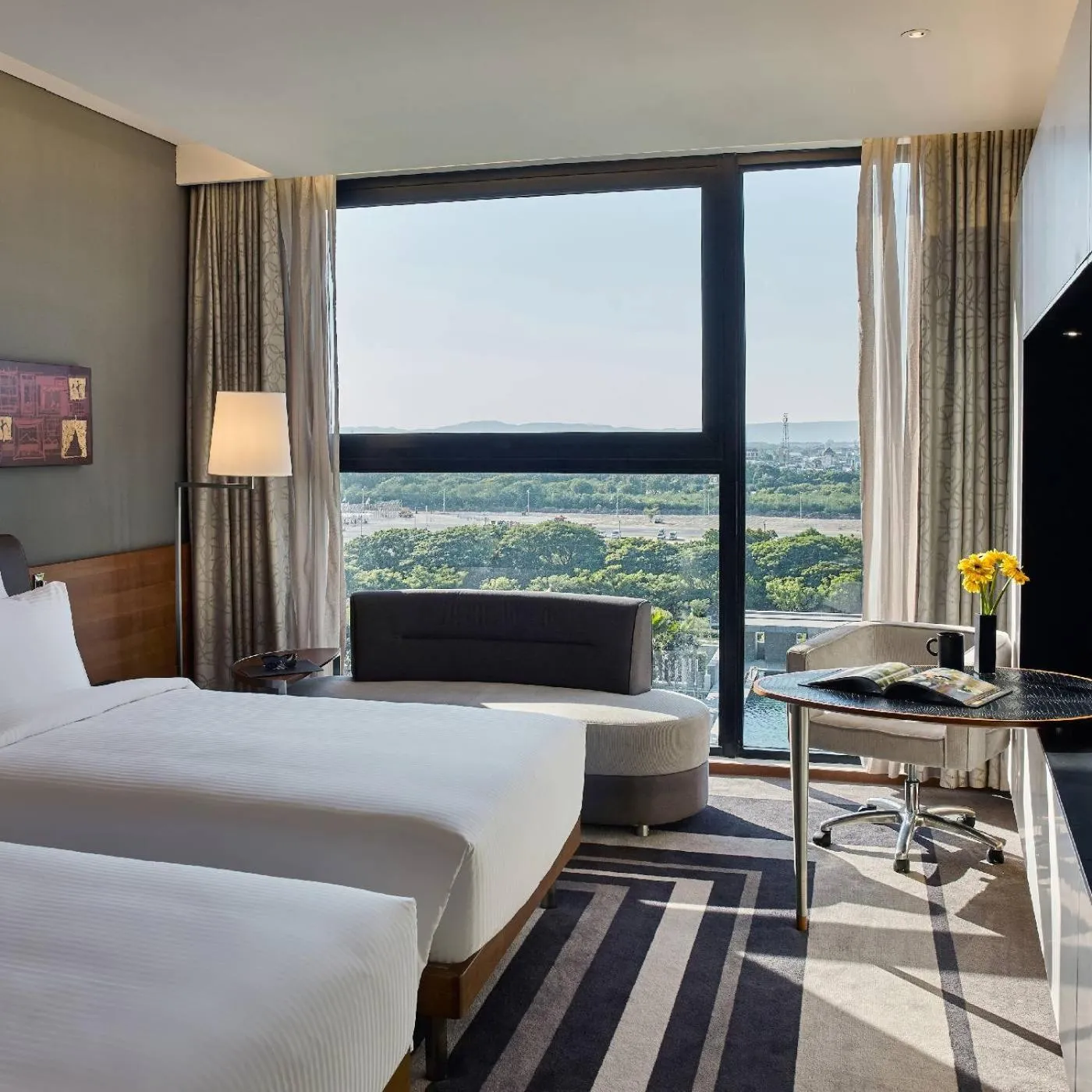 Bedroom in Mingalar Mandalay Hotel