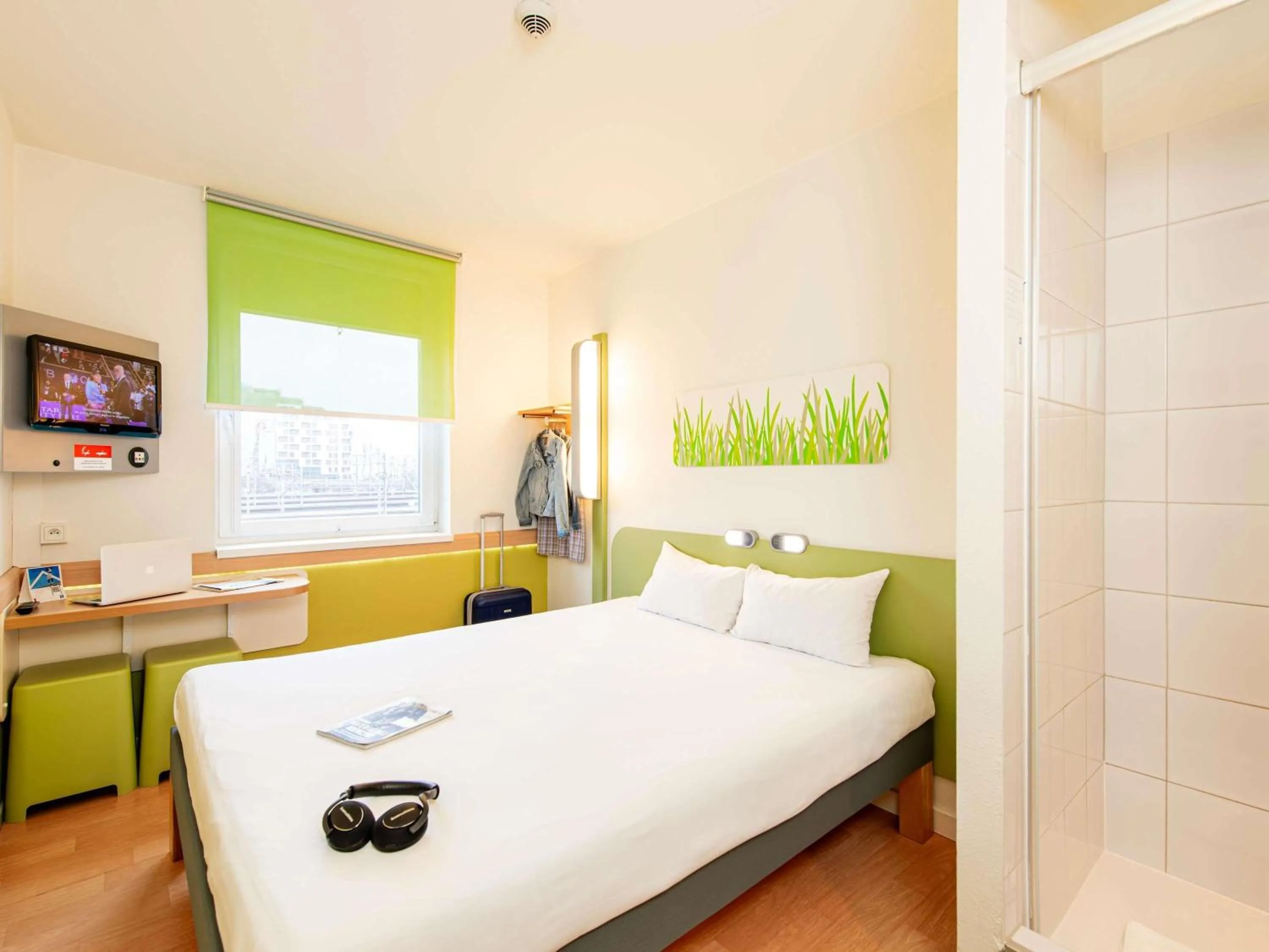Bedroom, Bed in ibis budget Krakow Stare Miasto