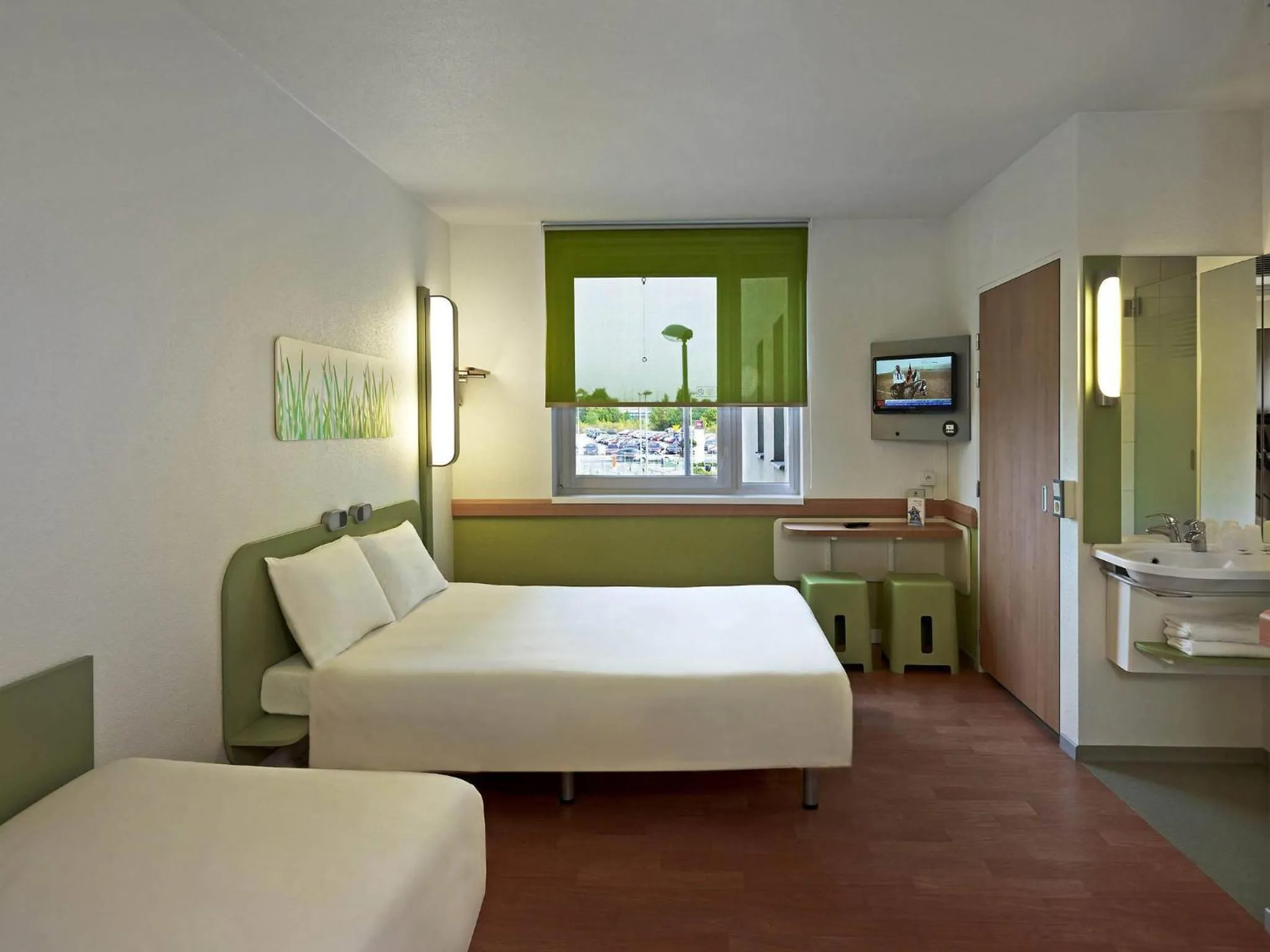 Bedroom, Bed in ibis budget Krakow Stare Miasto