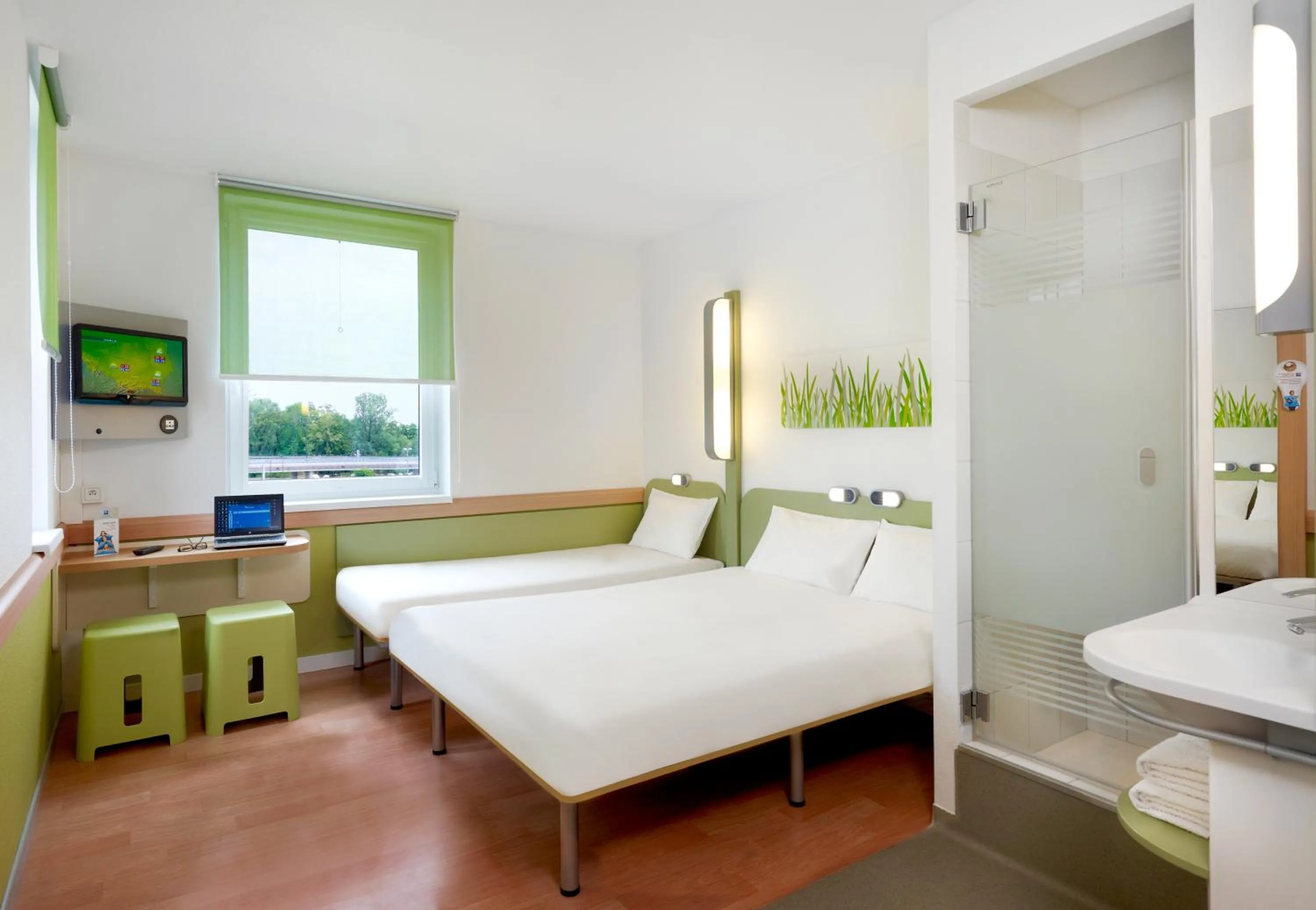 Photo of the whole room, Bed in ibis budget Krakow Stare Miasto