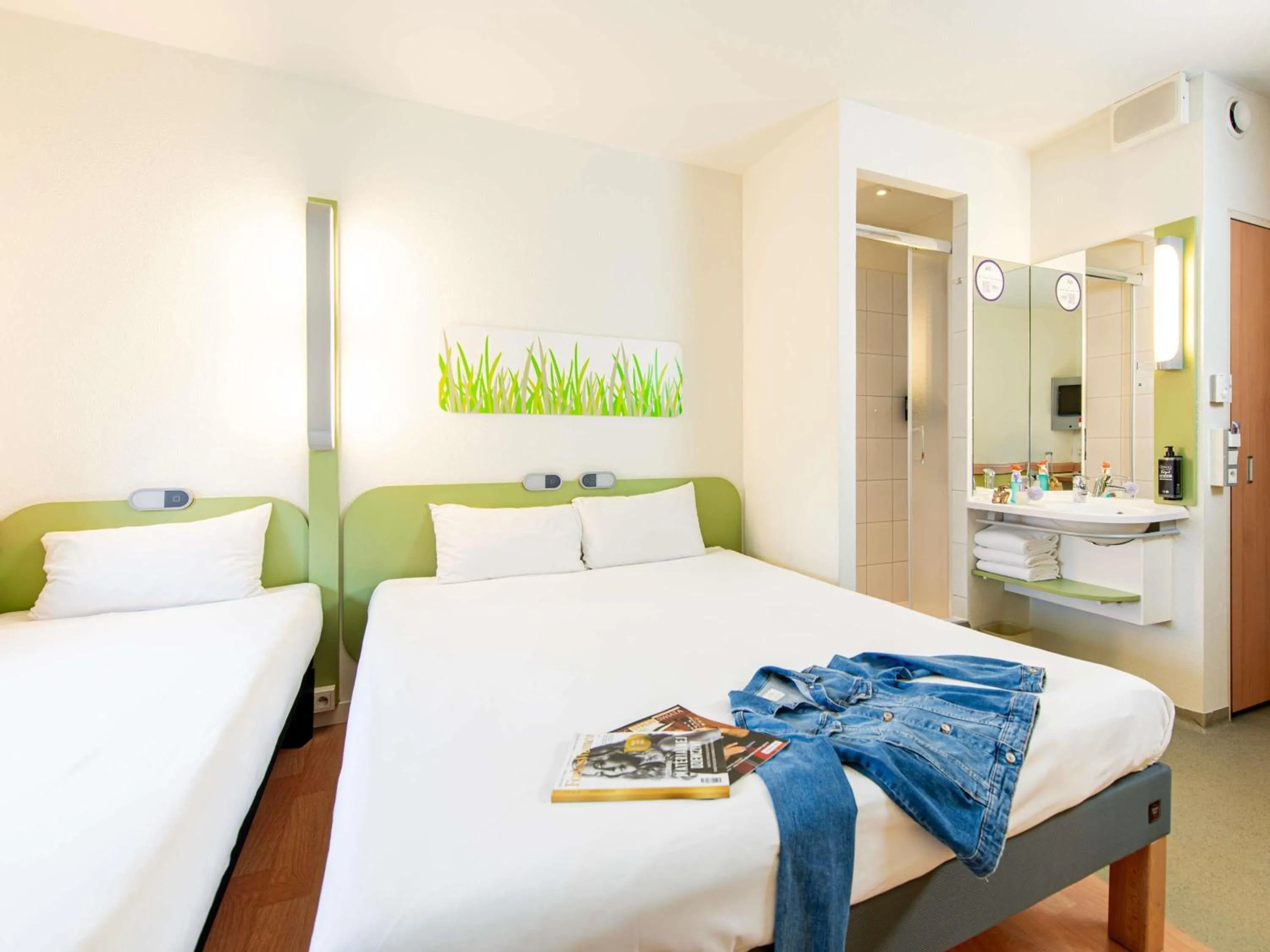 Bedroom, Bed in ibis budget Krakow Stare Miasto