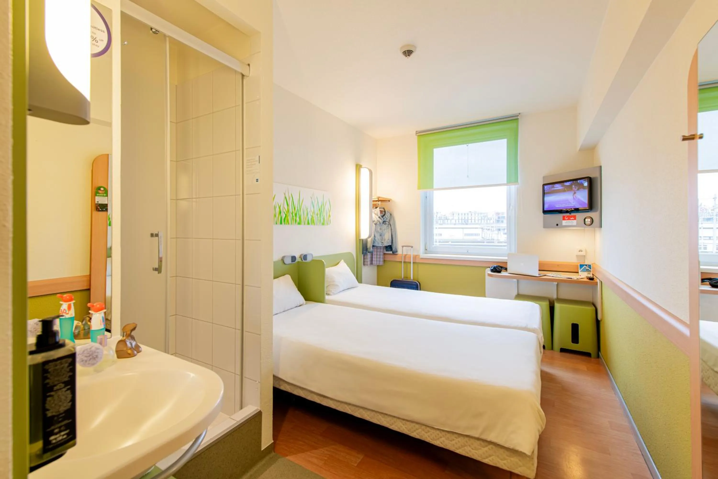 Bed in ibis budget Krakow Stare Miasto