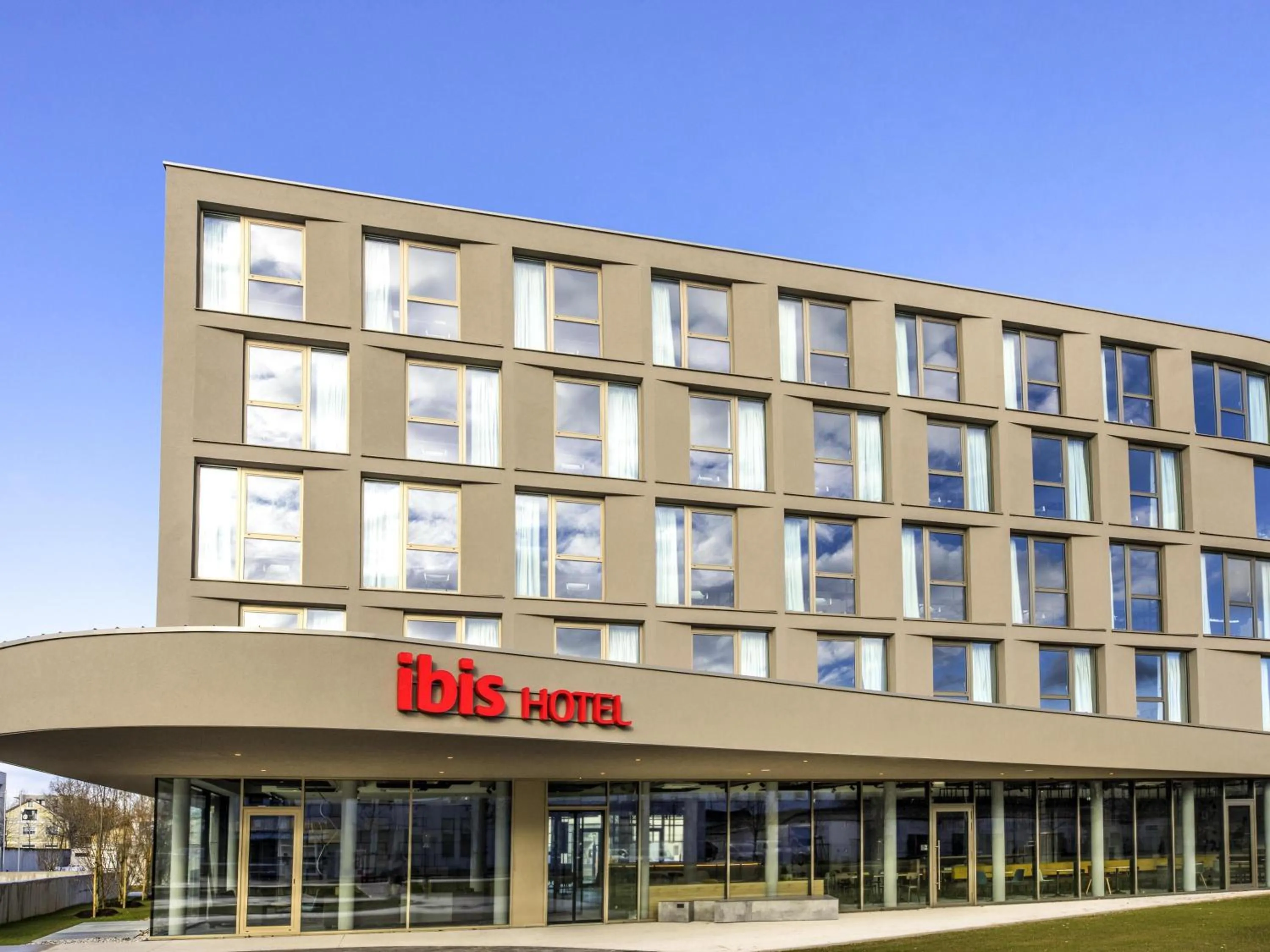 Property building in ibis Wels