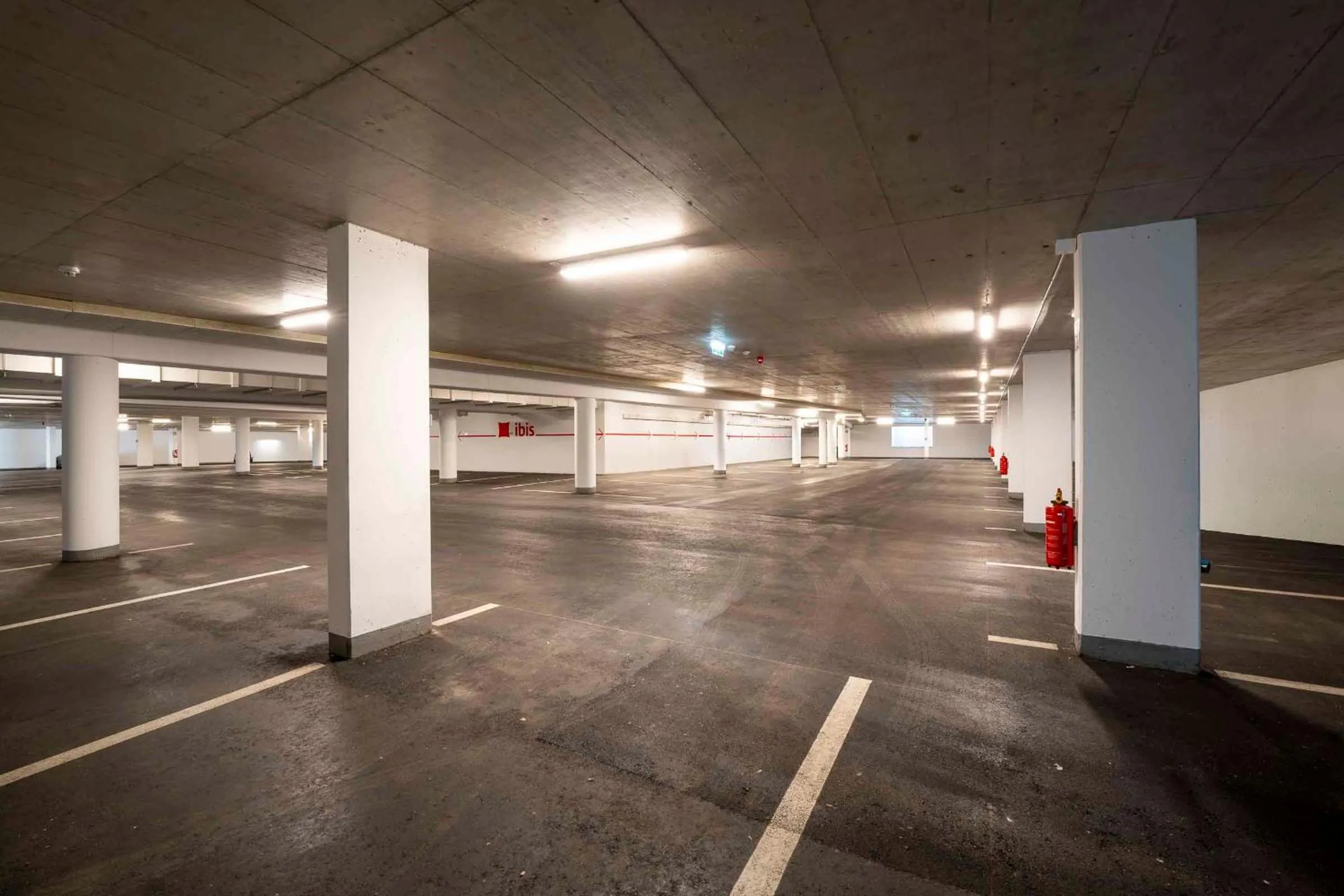 Parking in ibis Wels