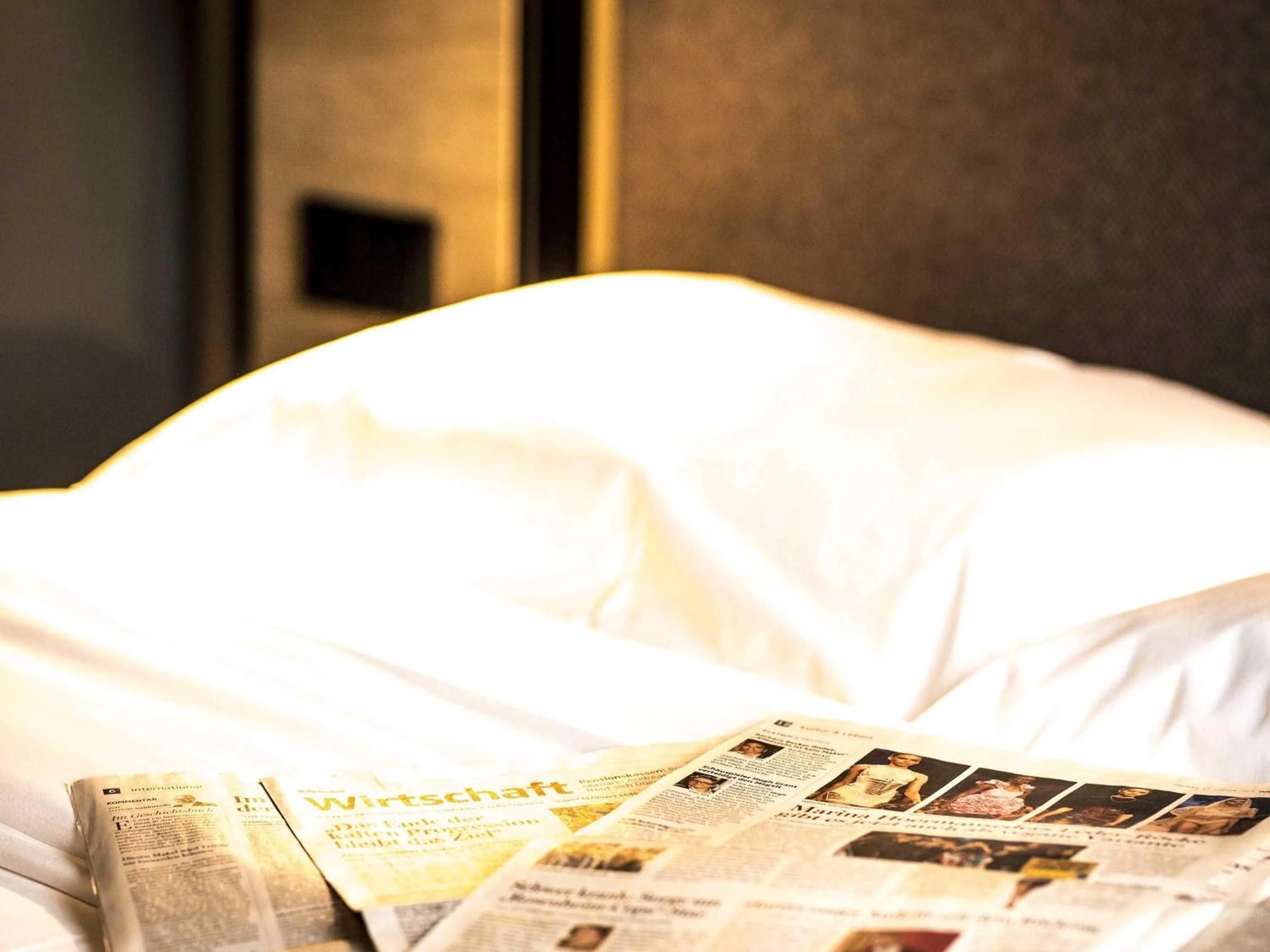 Bedroom, Bed in ibis Wels