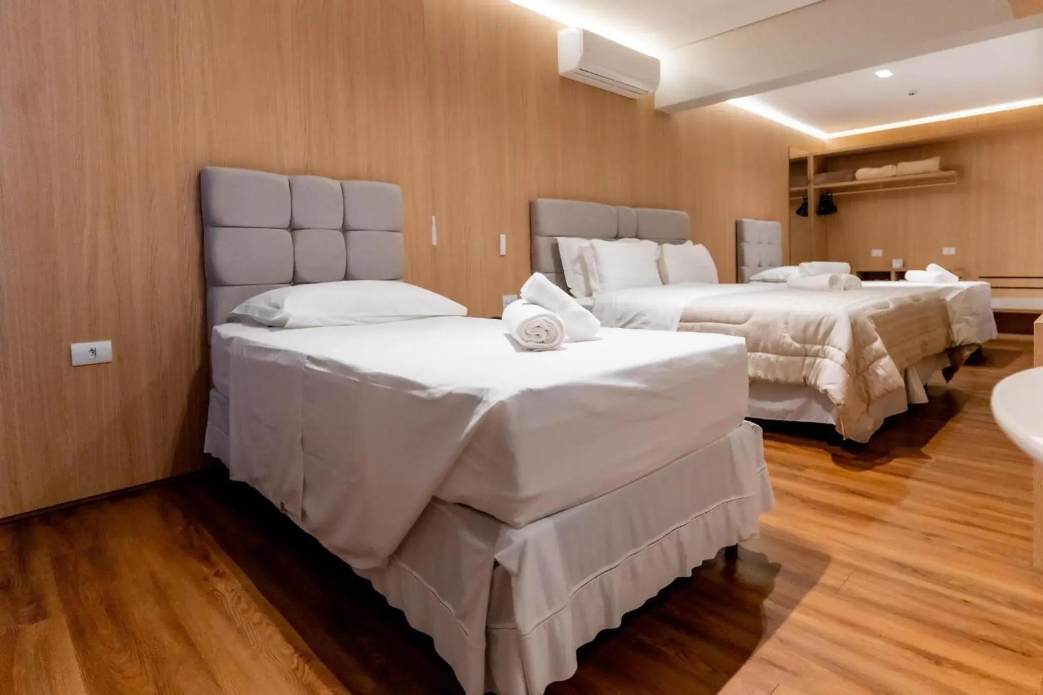 Quadruple Room - single occupancy in Beira Rio Palace Hotel Quadruple Room - single occupancy in Beira Rio Palace Hotel