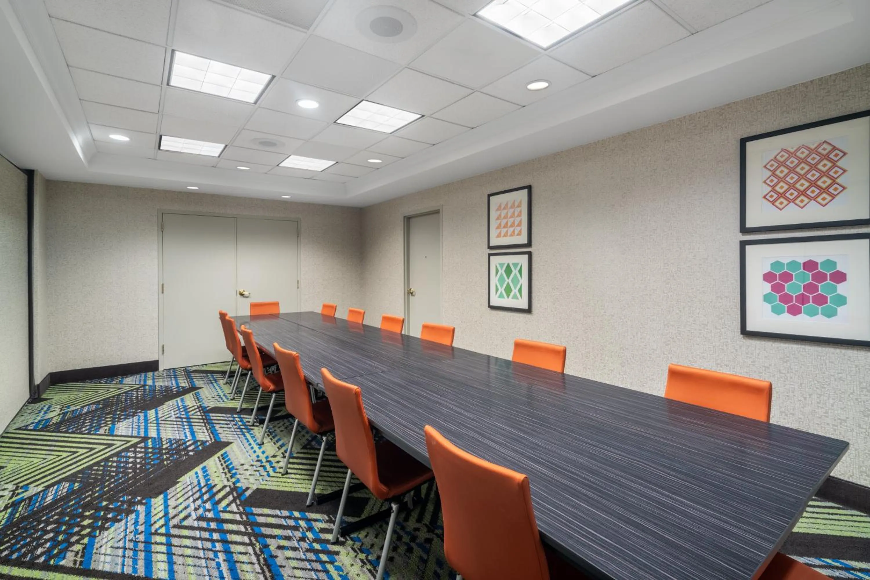 Meeting/conference room in Holiday Inn Express Hotel & Suites Bluffton at Hilton Head Area by IHG