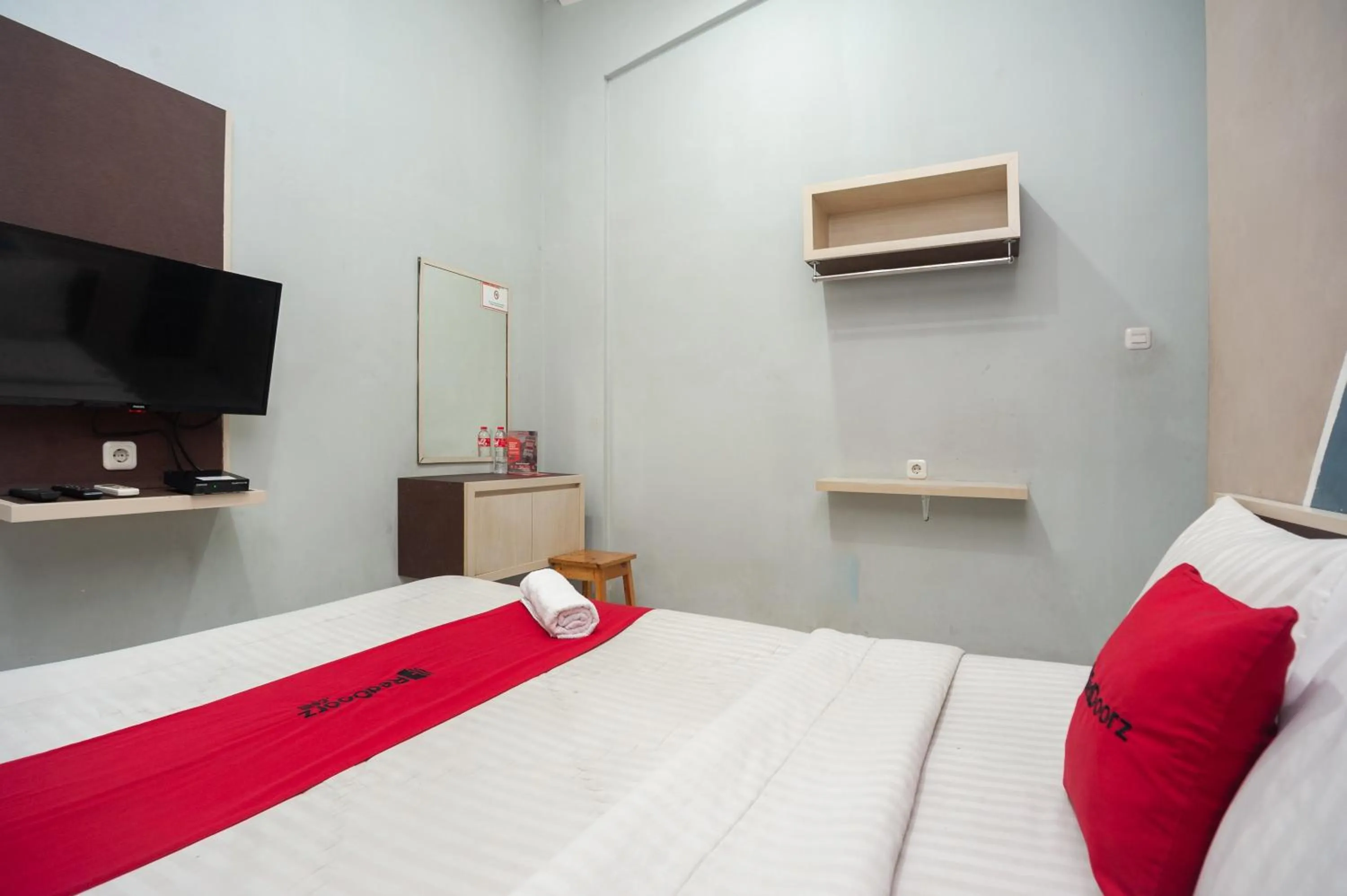 Bed in RedDoorz near Binus Anggrek 2