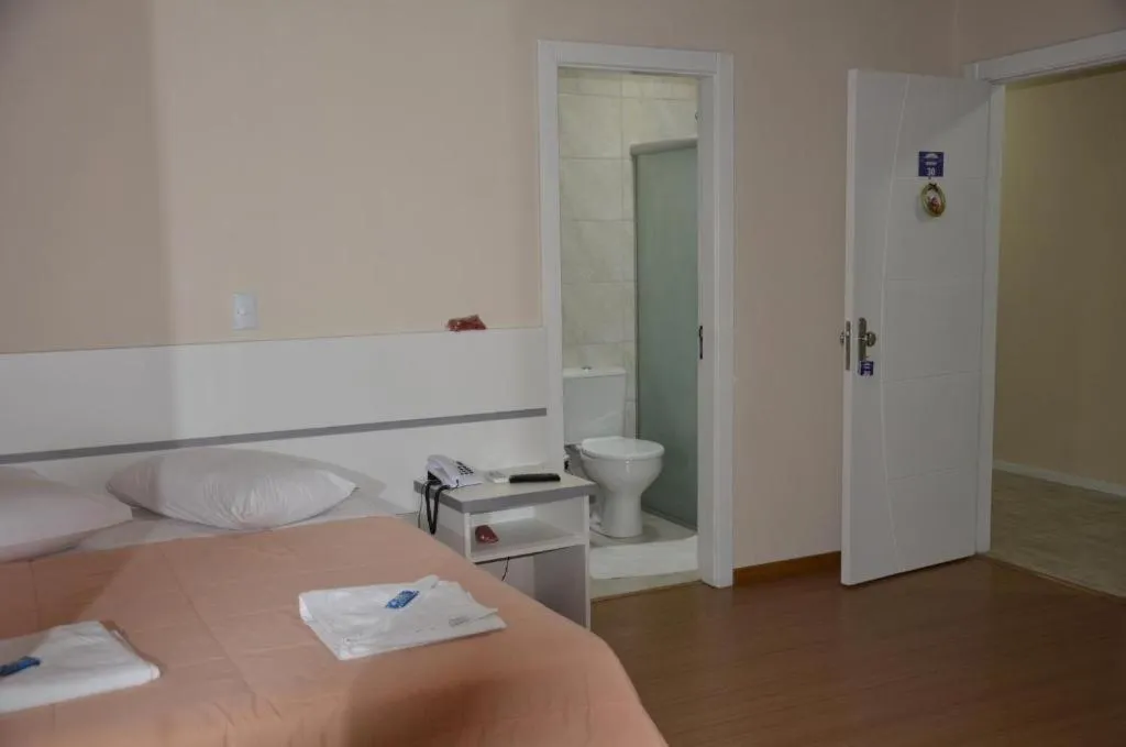 Bed in Hotel Alpen Hof