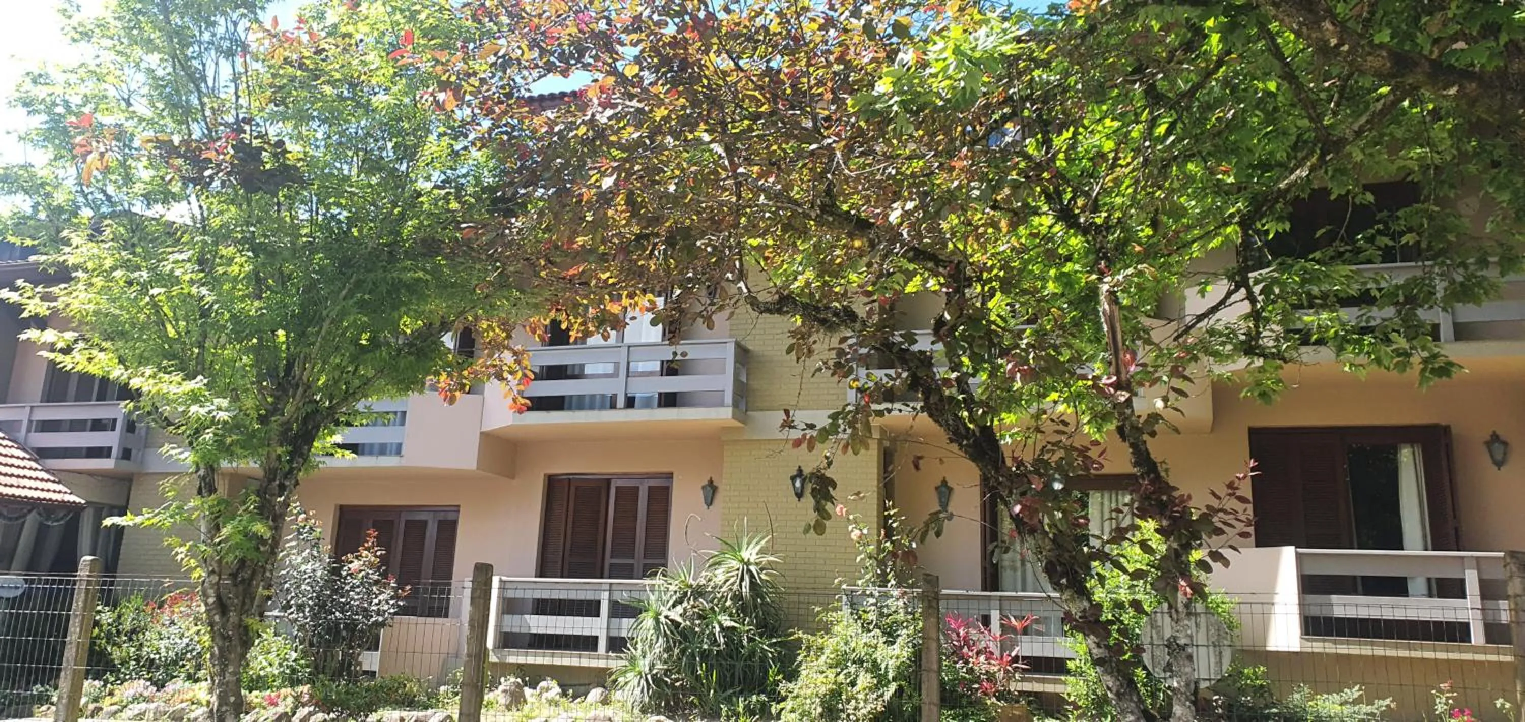 Garden in Hotel Alpen Hof