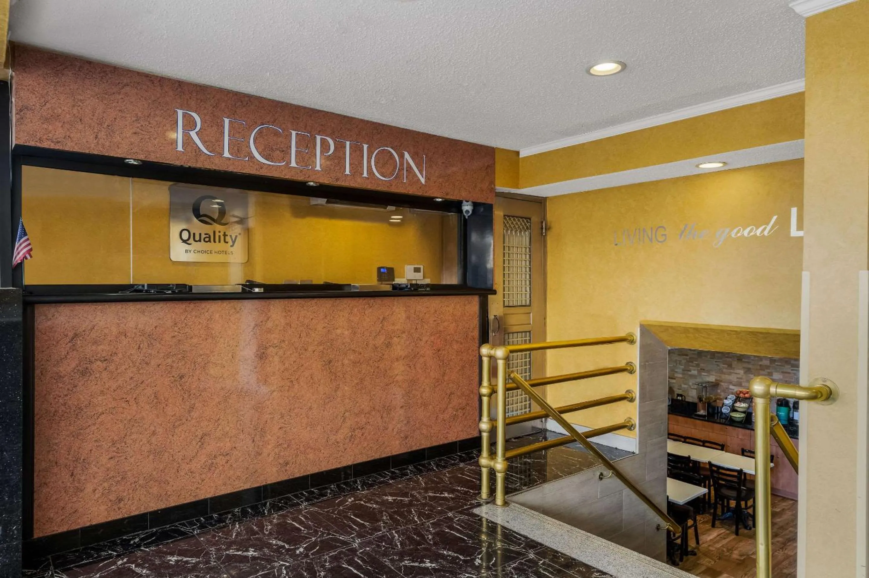Lobby or reception in Quality Inn JFK Airport Rockaway Blvd