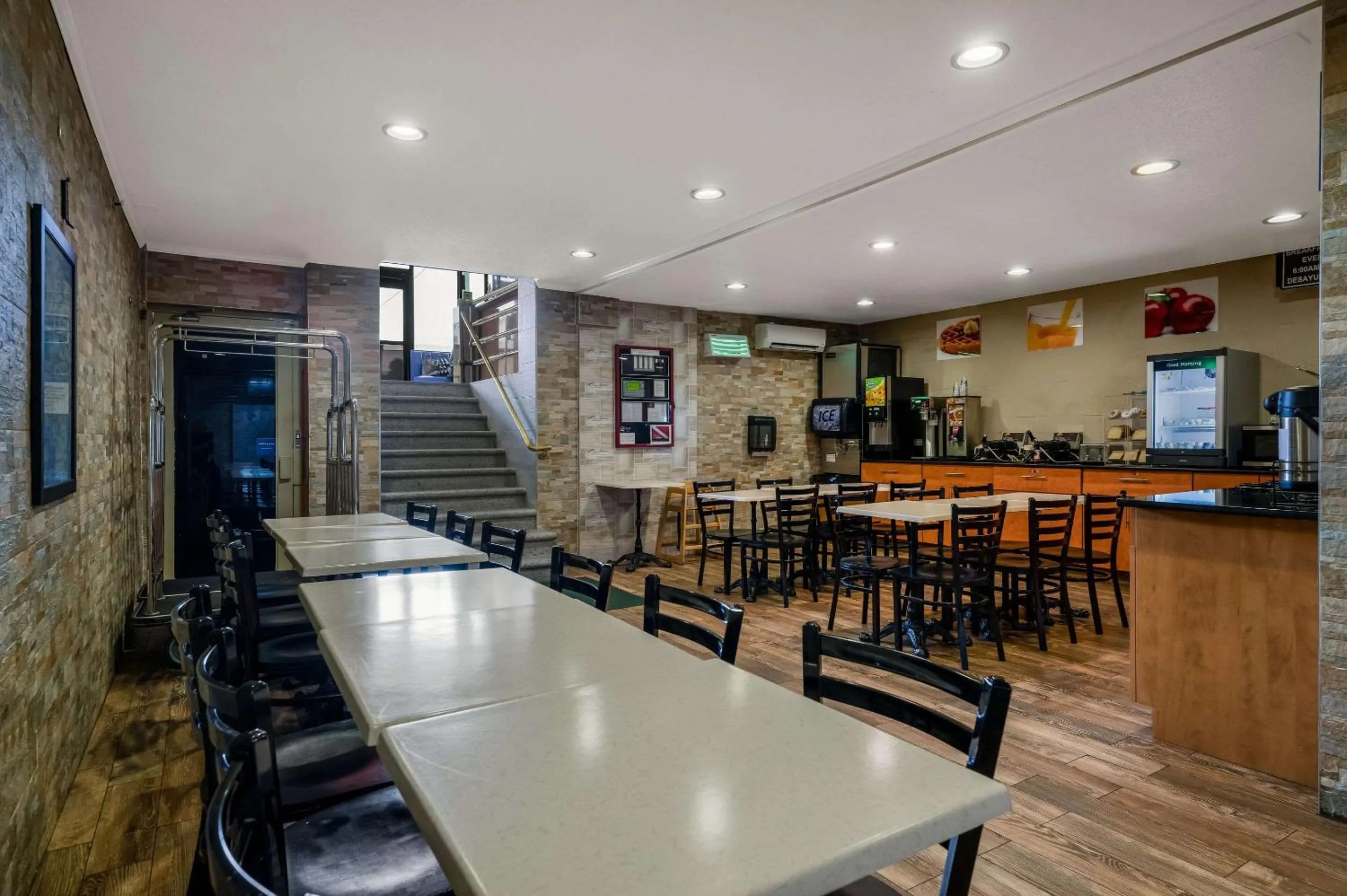 Breakfast in Quality Inn JFK Airport Rockaway Blvd