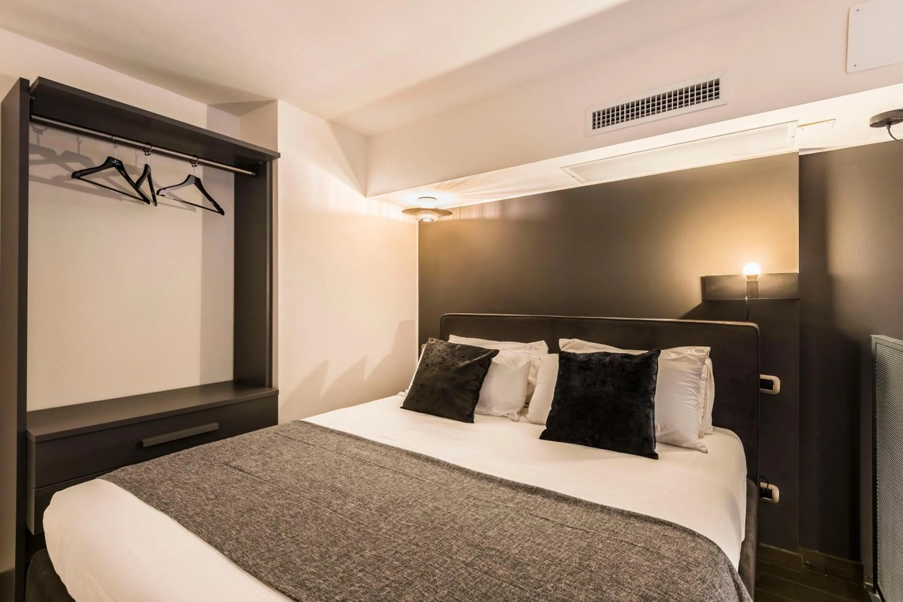 Bed in Design Club Collection