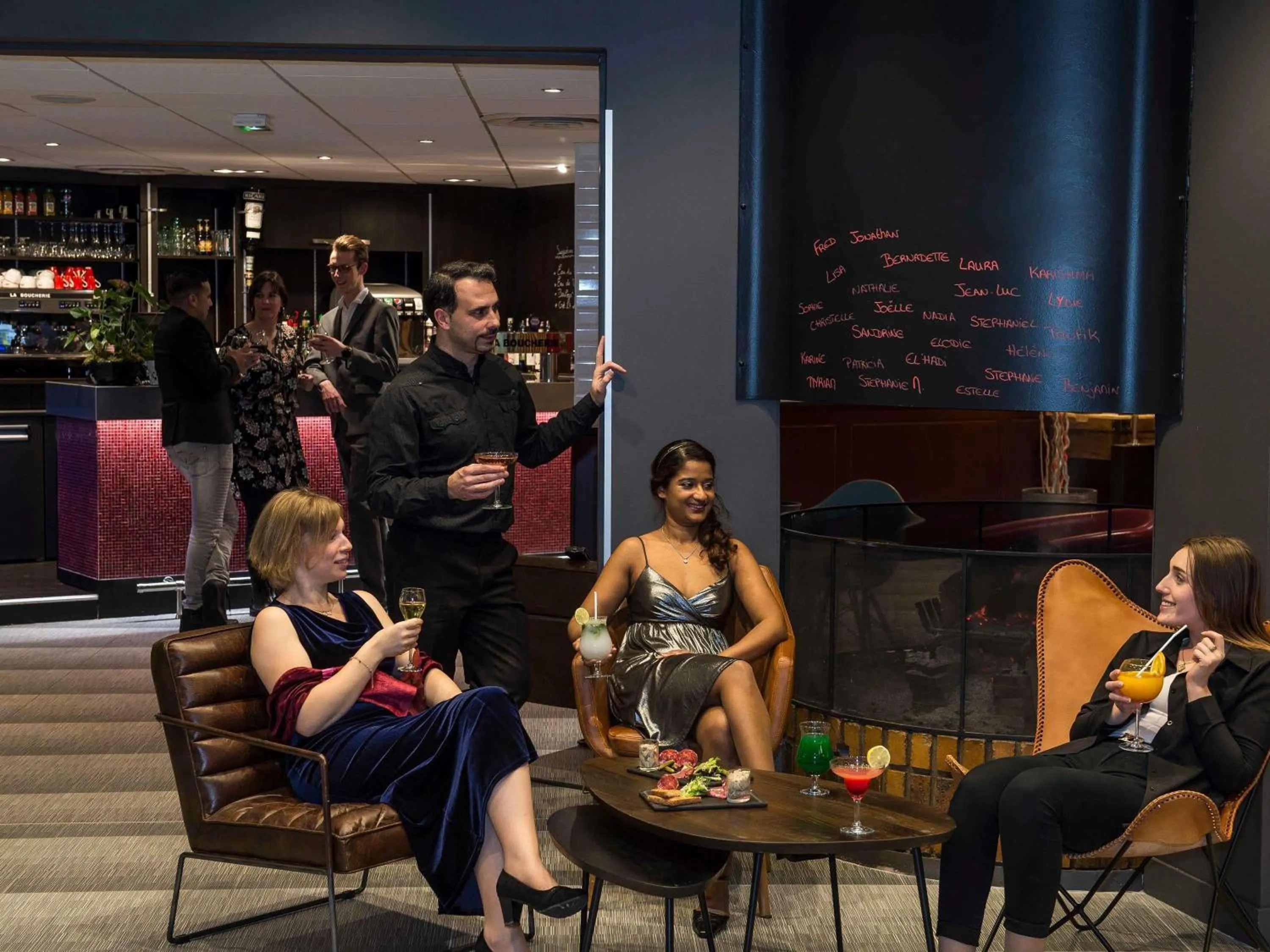 Lounge or bar in ibis Metz Nord