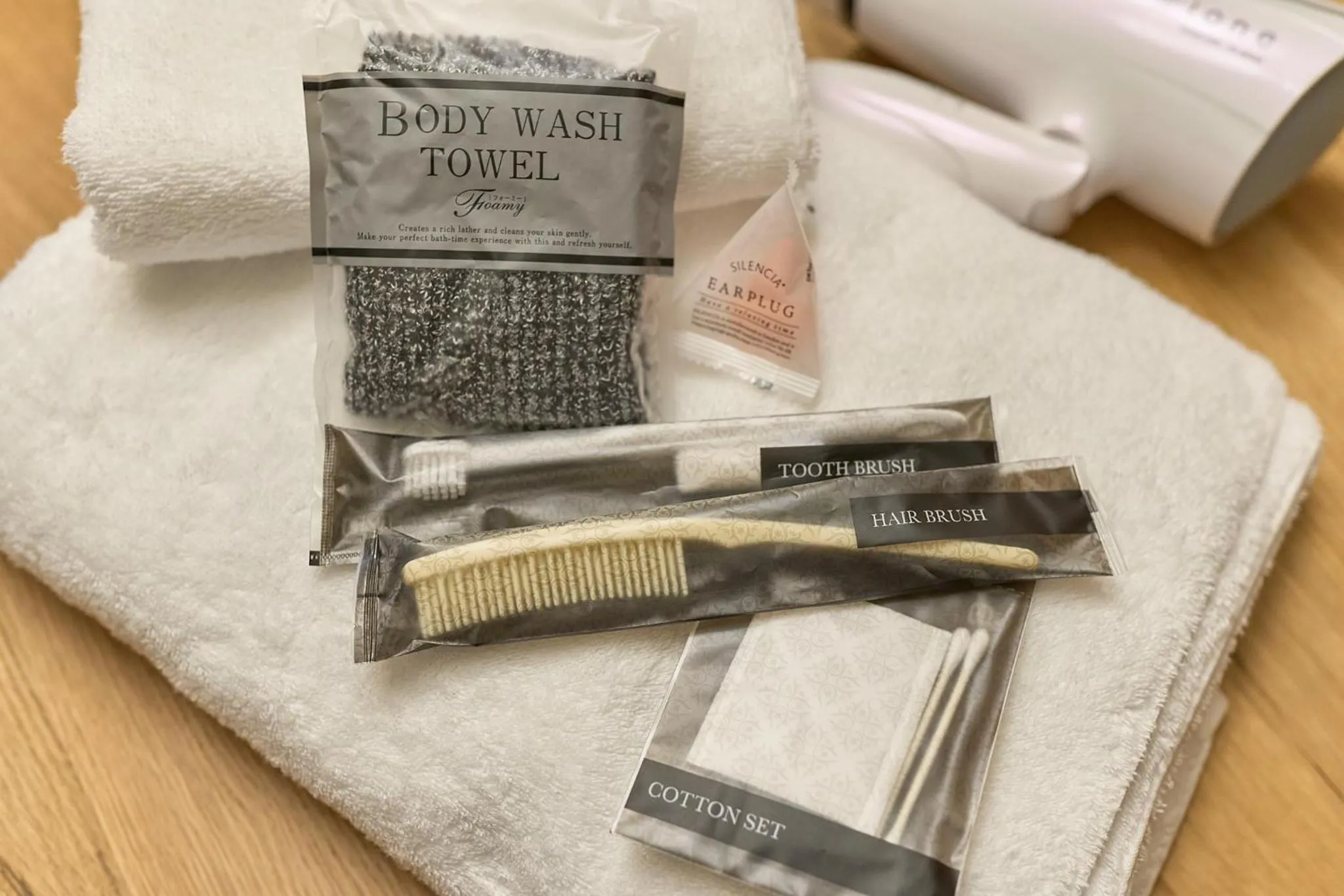 Other in MATERIAL Fuchomae