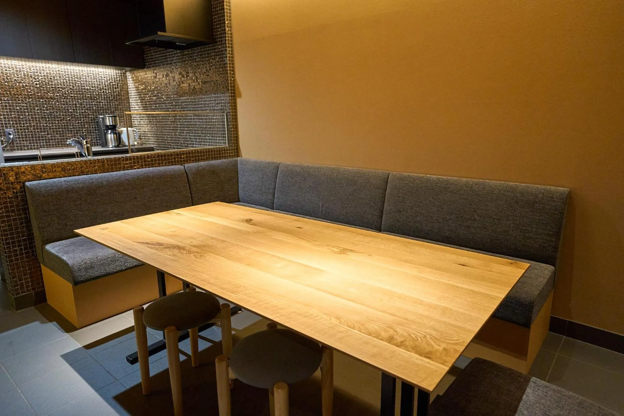 Living room in MATERIAL Fuchomae