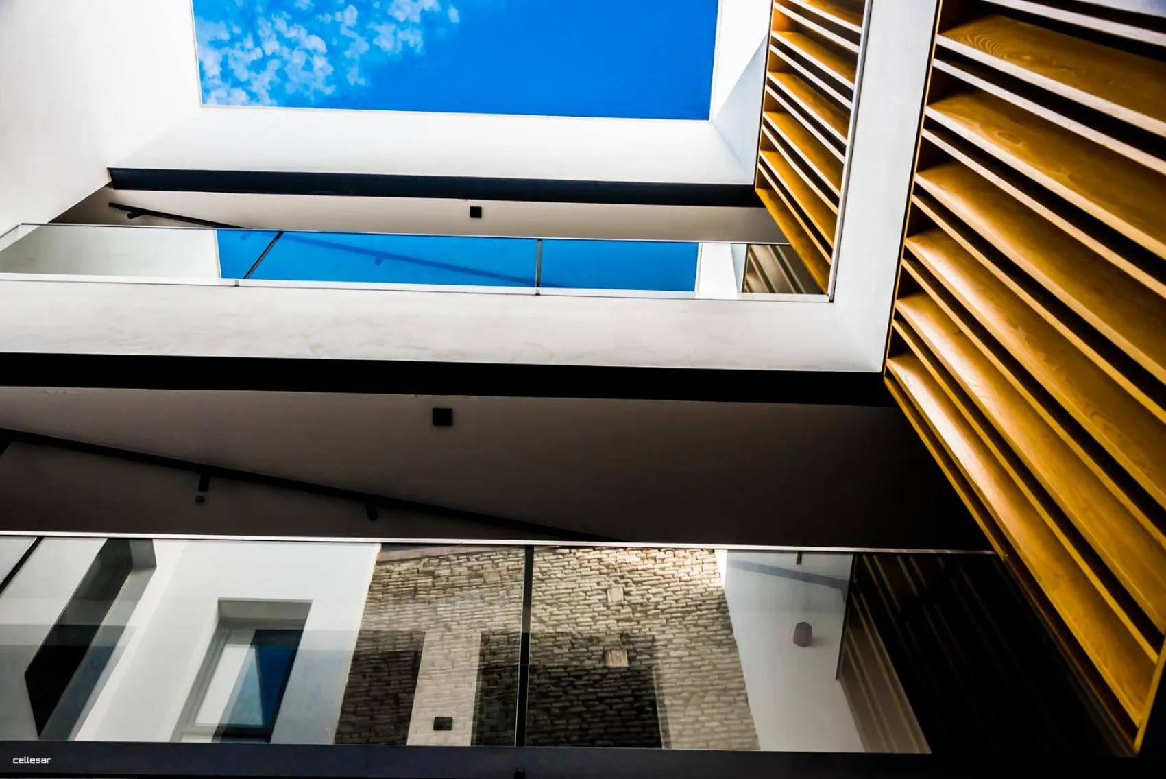 Decorative detail in Welldone Quality - Crystal pool