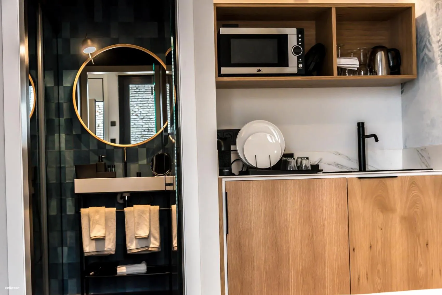 Kitchen or kitchenette in Welldone Quality - Crystal pool