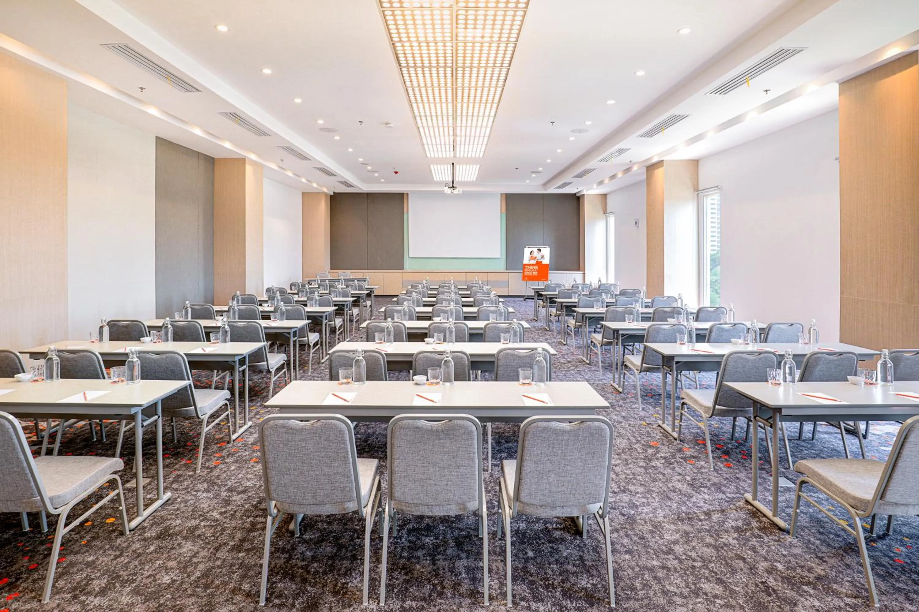 Meeting/conference room in HARRIS Hotel & Conventions Bundaran Satelit Surabaya