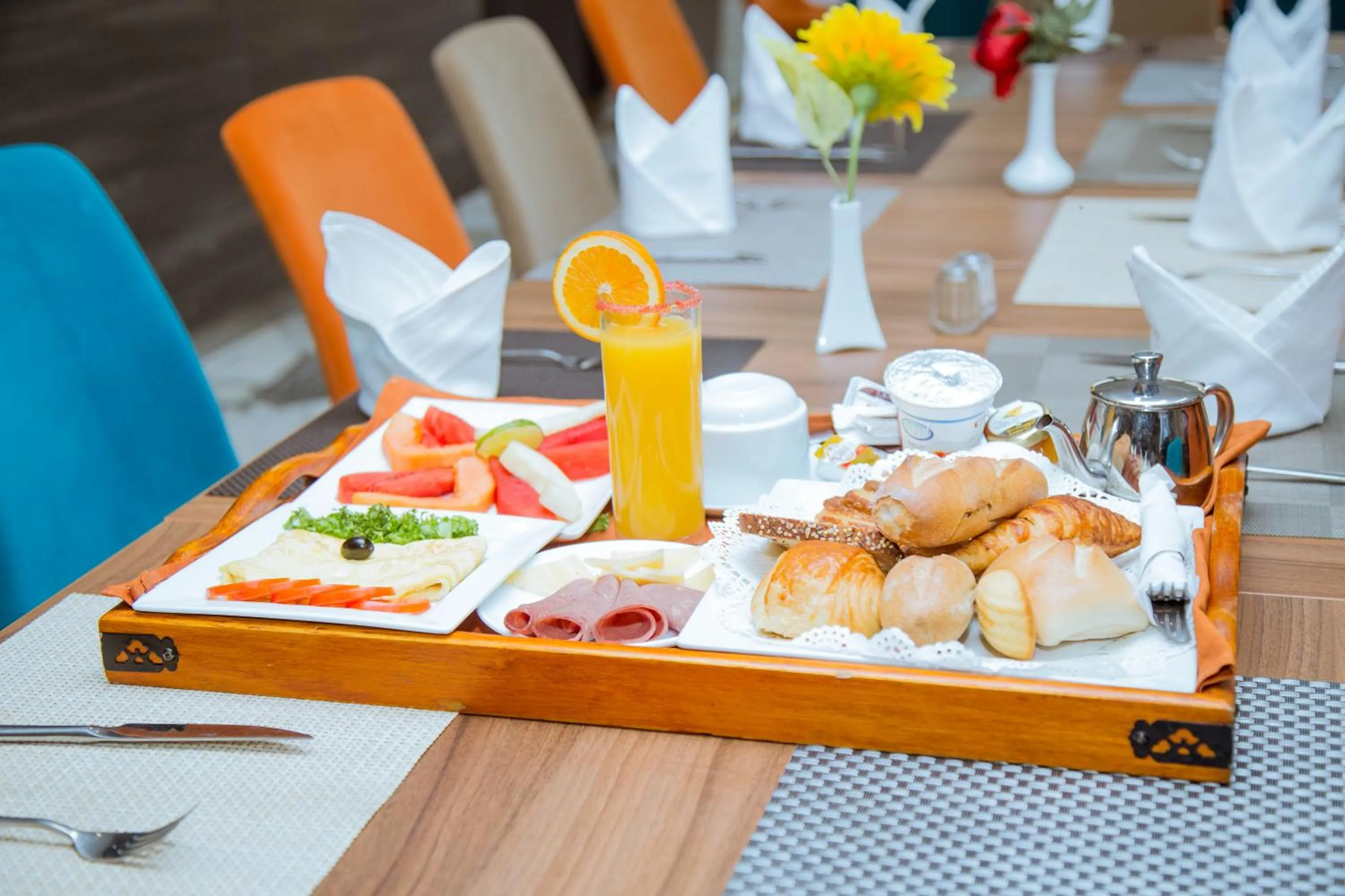 Breakfast in Le Ndiambour Hôtel et Résidence