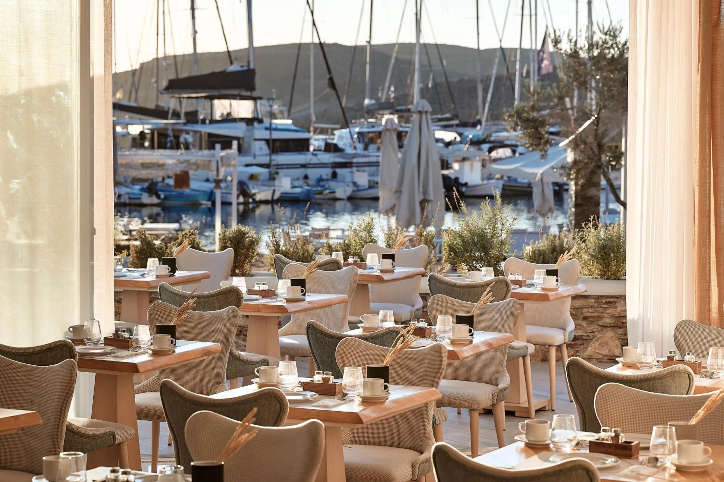 Restaurant/places to eat in Kythnos Bay Hotel