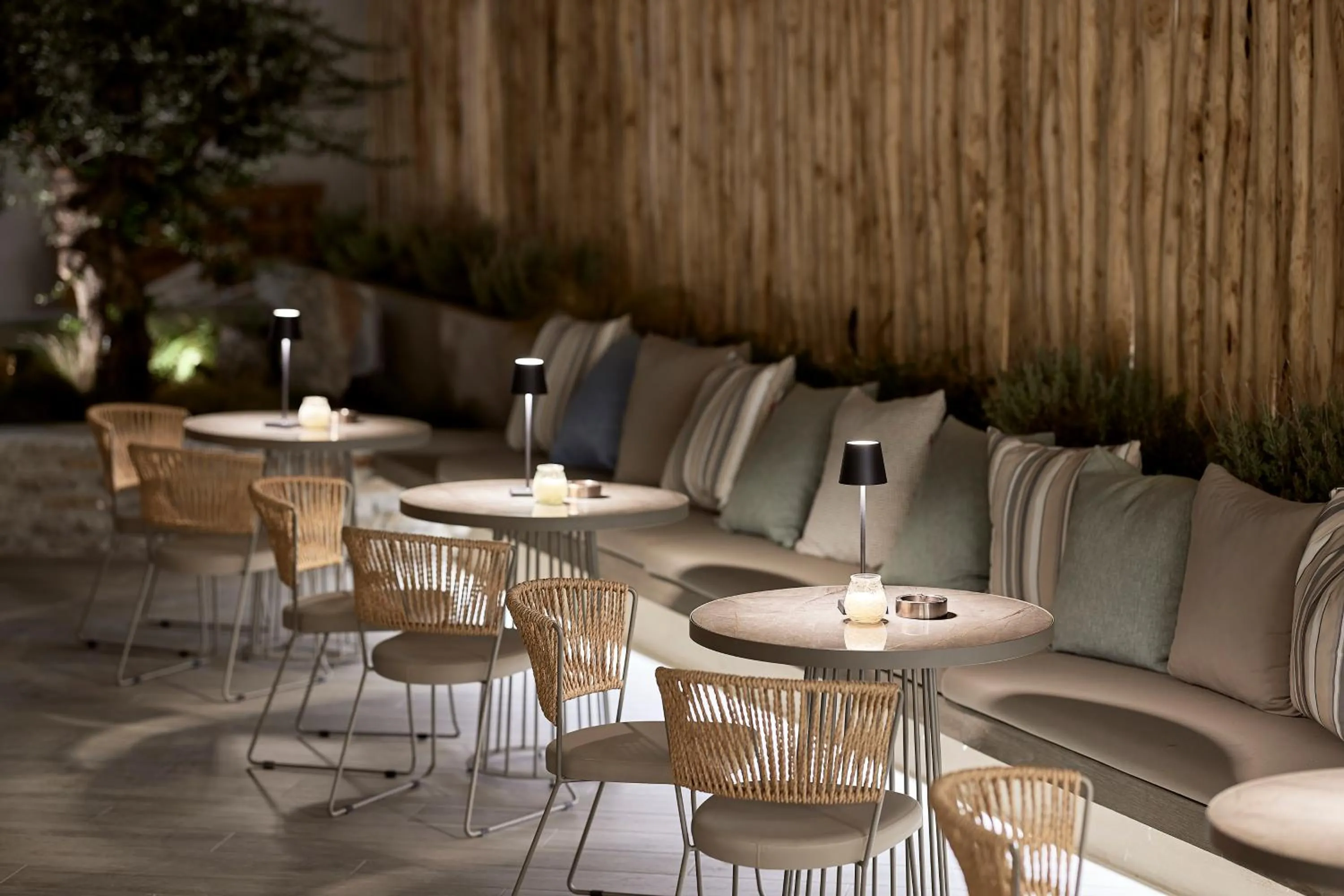 Restaurant/places to eat in Kythnos Bay Hotel