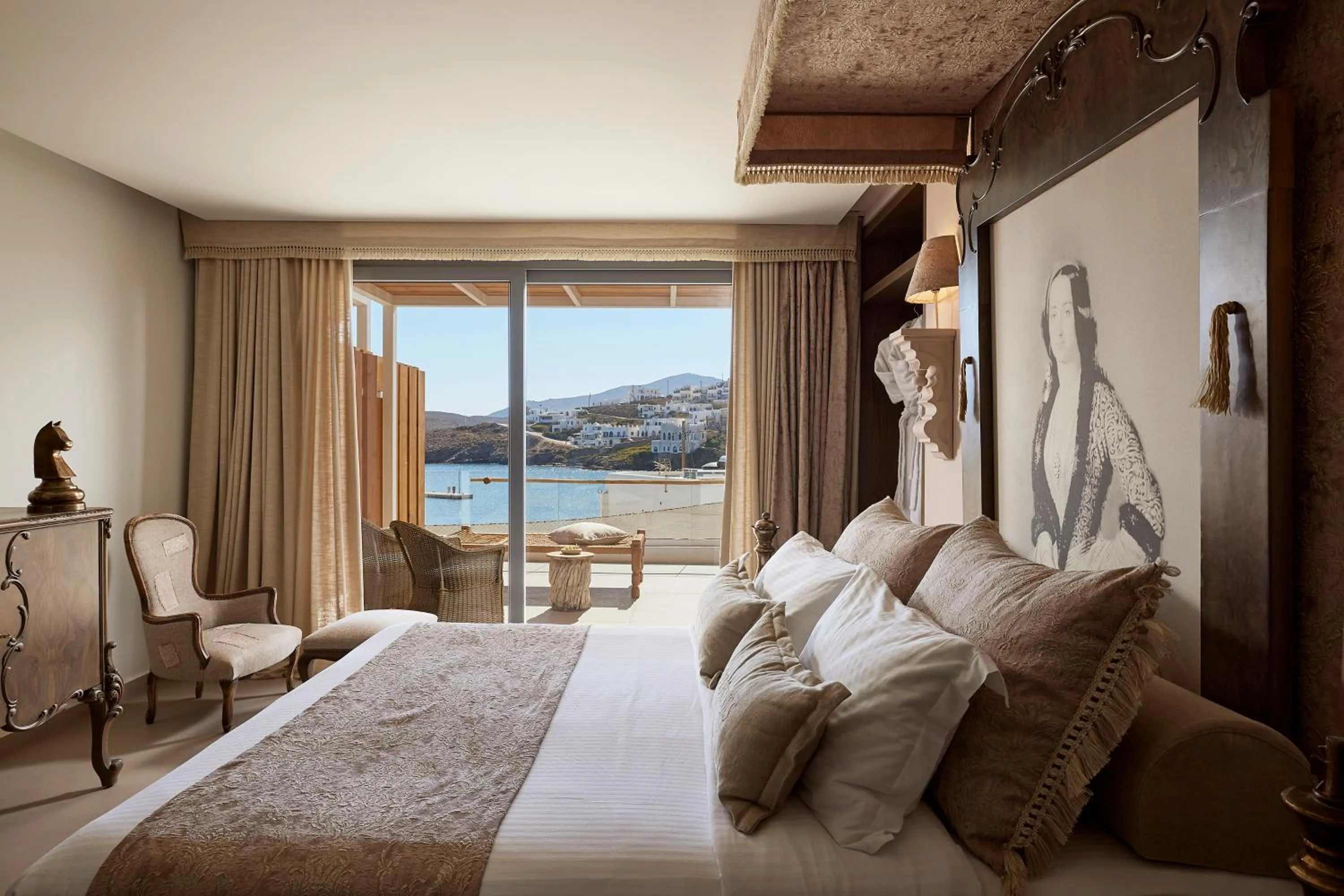 Bed in Kythnos Bay Hotel