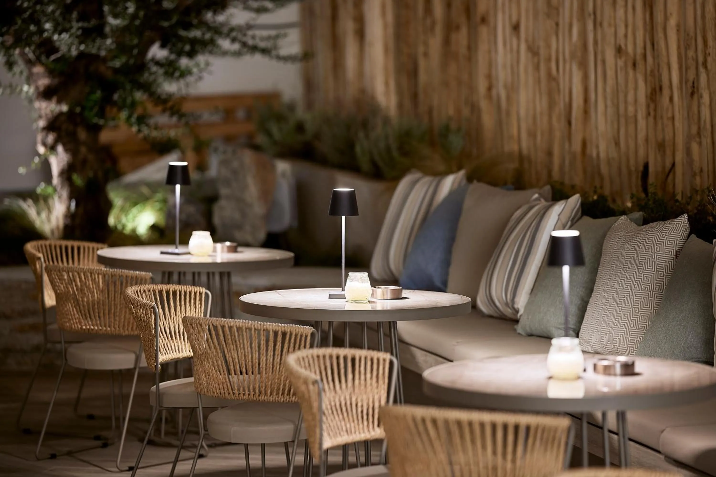 Restaurant/places to eat in Kythnos Bay Hotel