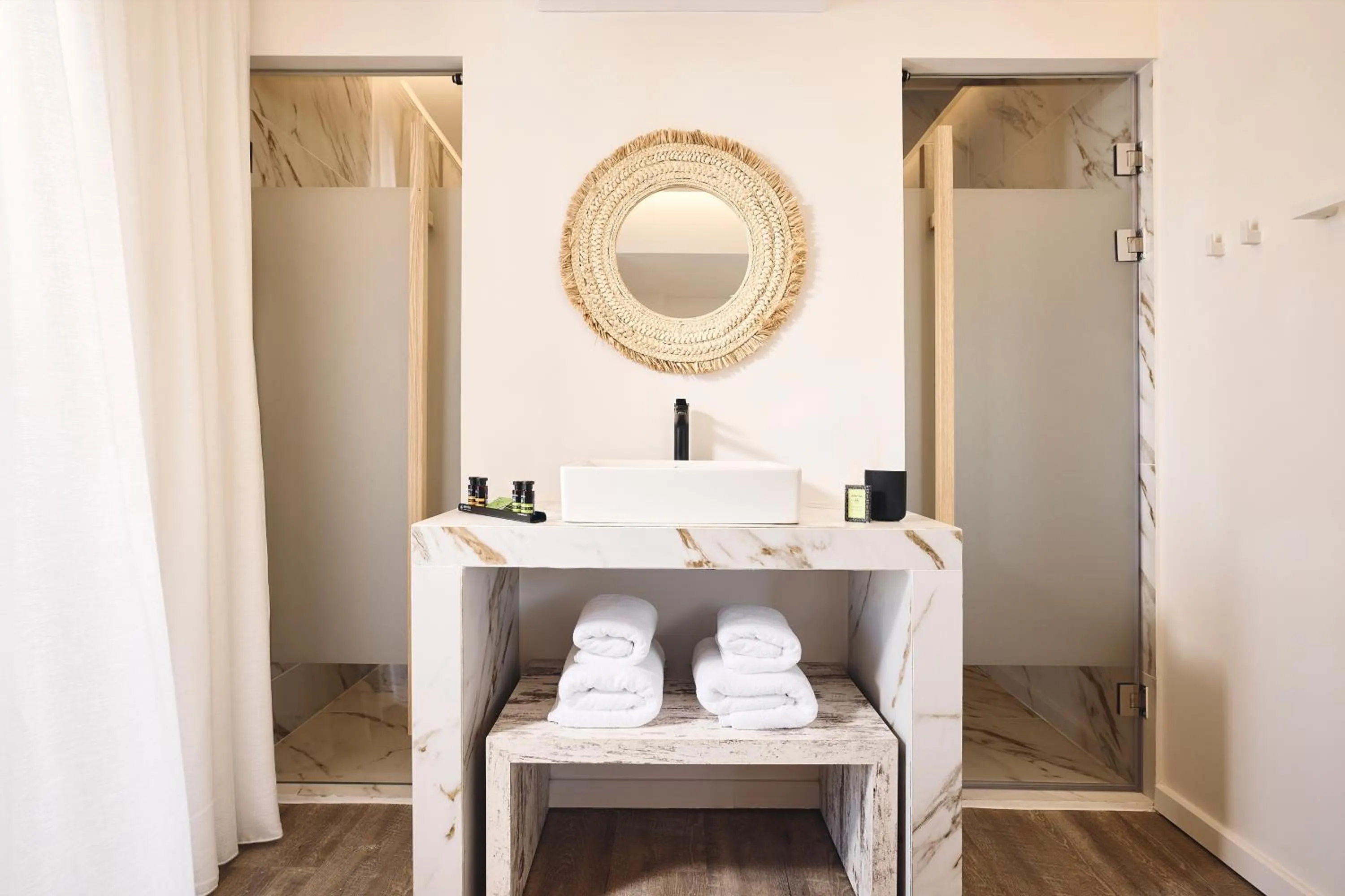 Bathroom in Kythnos Bay Hotel